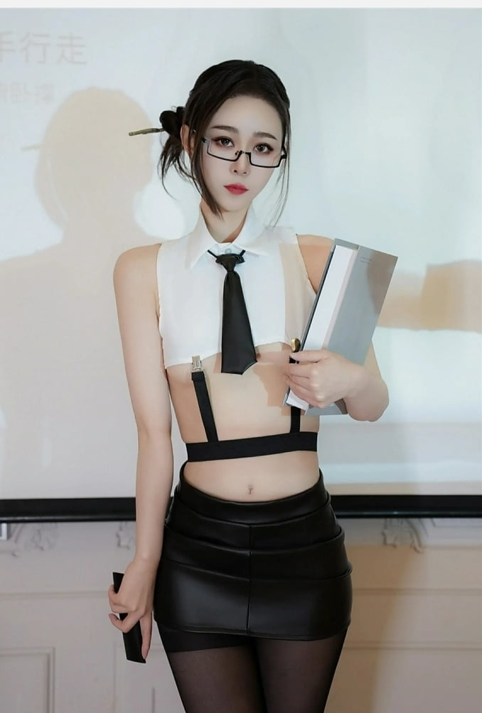  XiuRen 秀人 No.9353 糖糖 [70P]