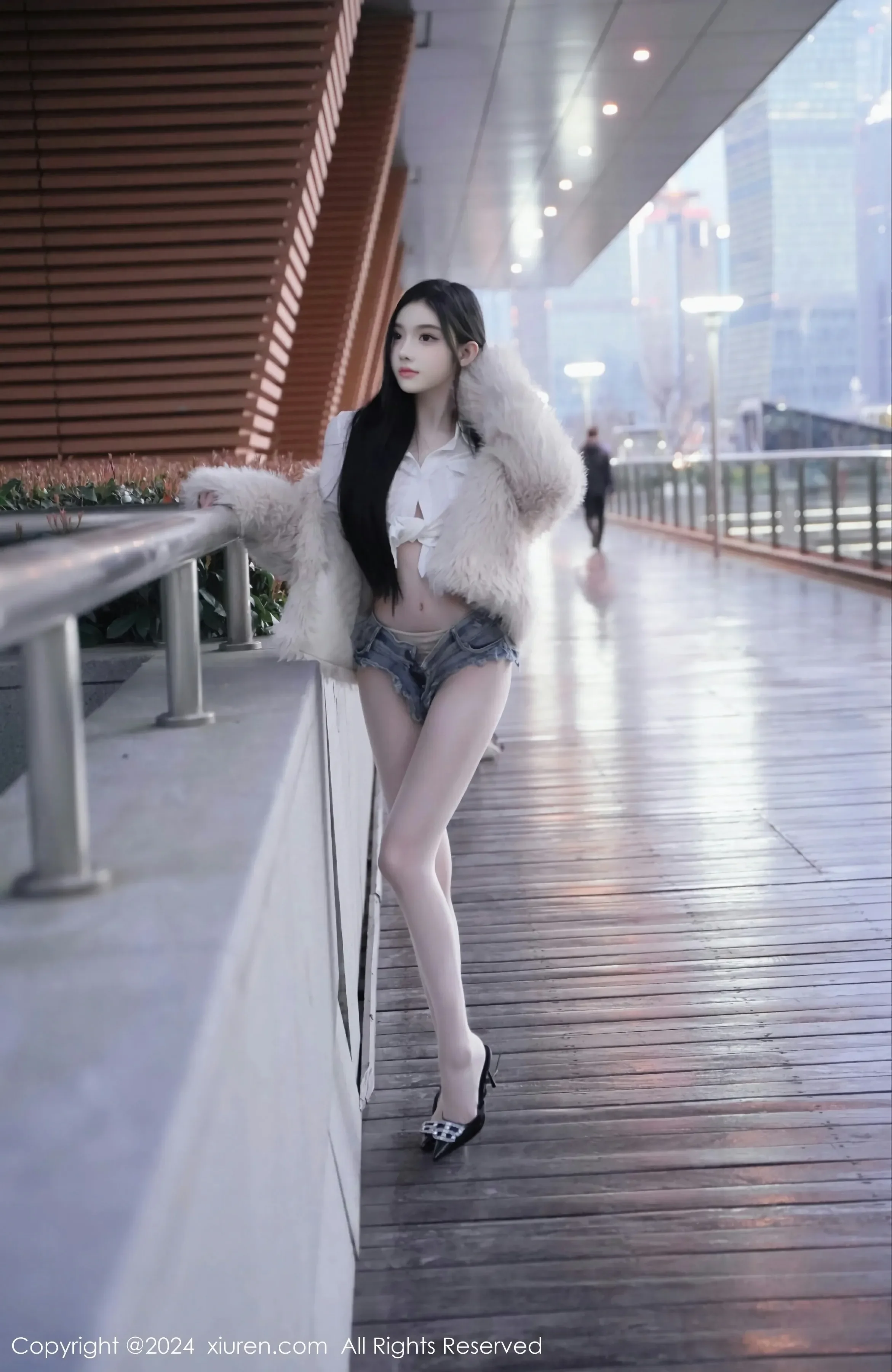  XiuRen 秀人 No.8261 龙雪儿 [77P]第5张