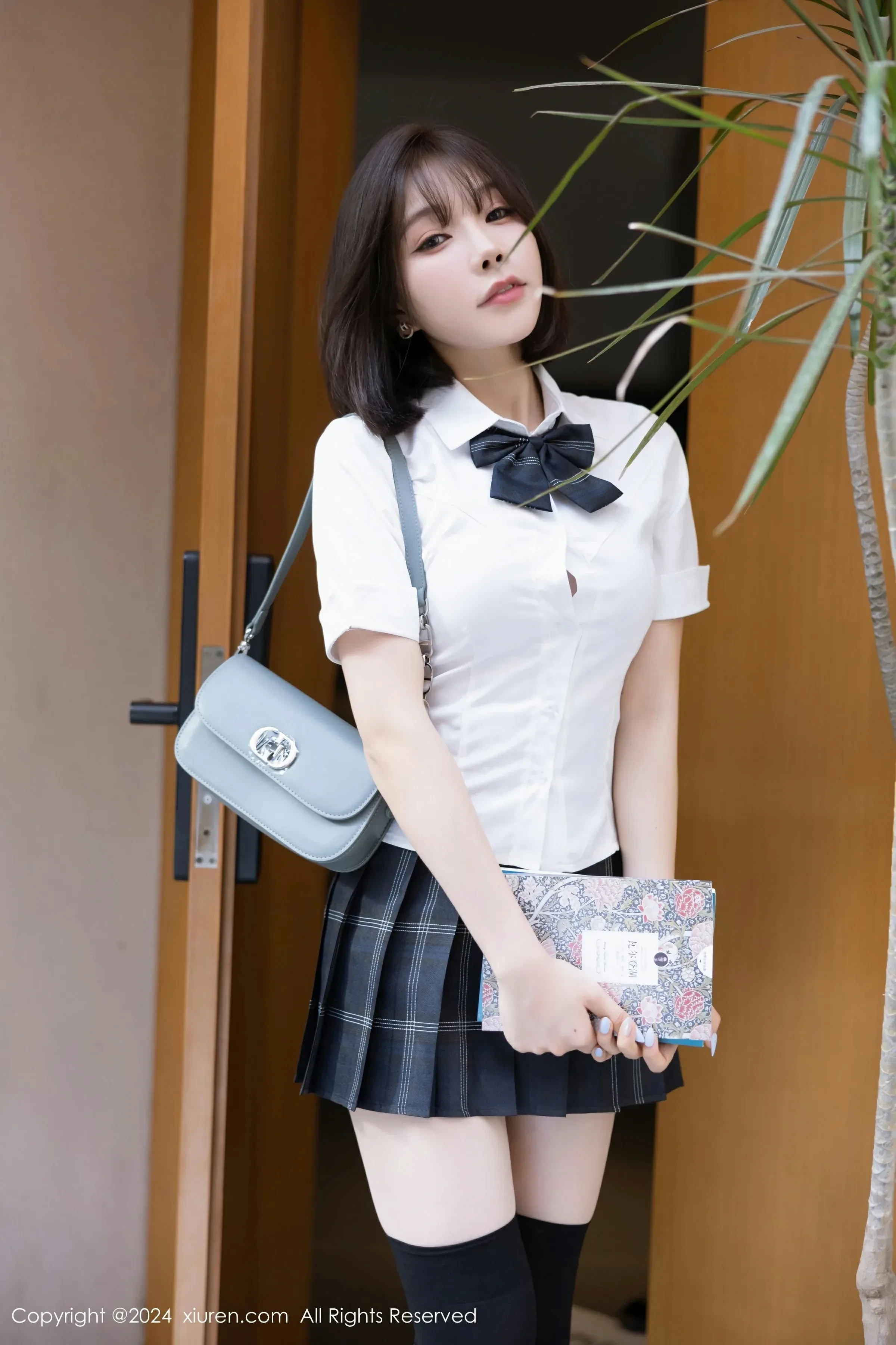  XiuRen 秀人 No.8785 徐莉芝Booty [100P]第3张