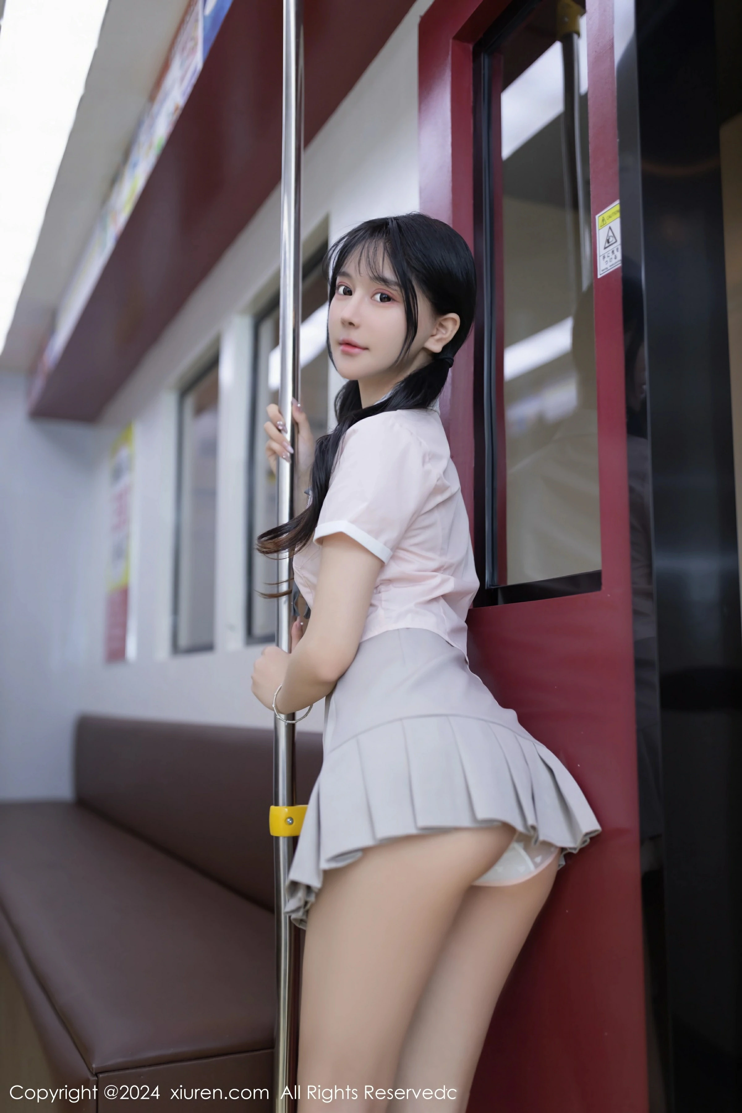  XiuRen 秀人 No.8515 幼幼 [80P]第5张