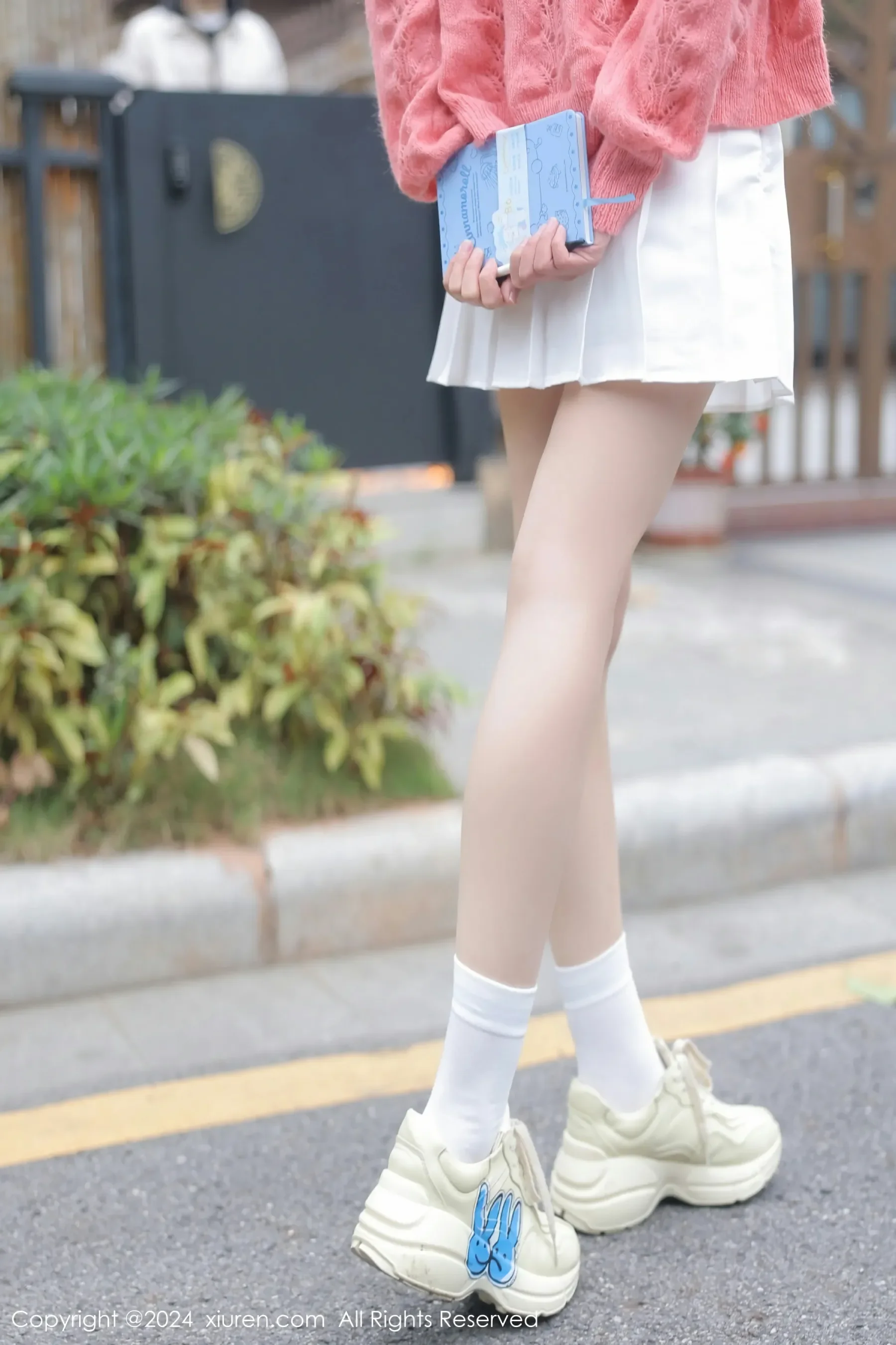  XiuRen 秀人 No.8241 桃妖夭 [103P]第2张