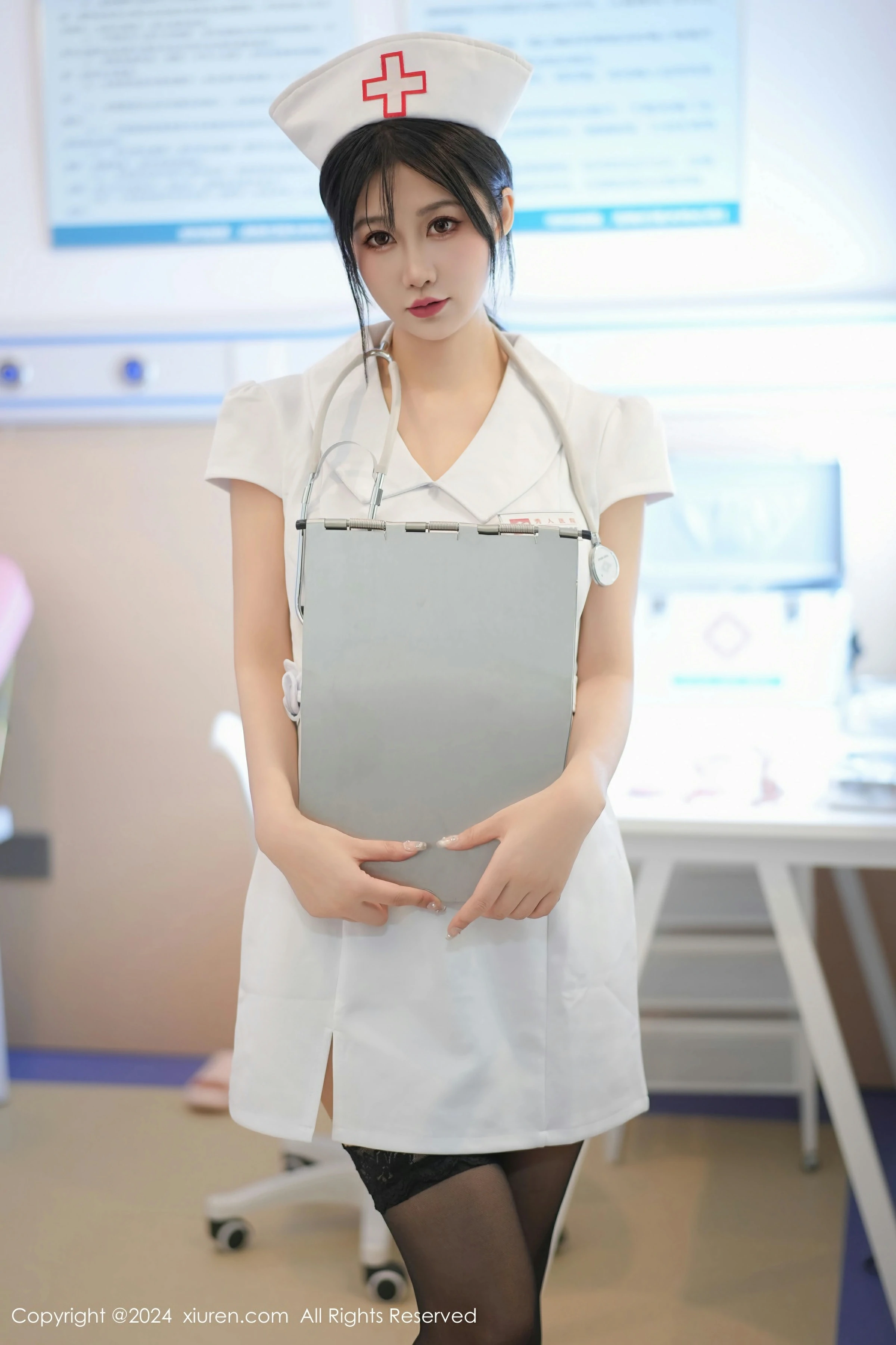  XiuRen 秀人 No.8512 laura阿姣 [87P]第2张