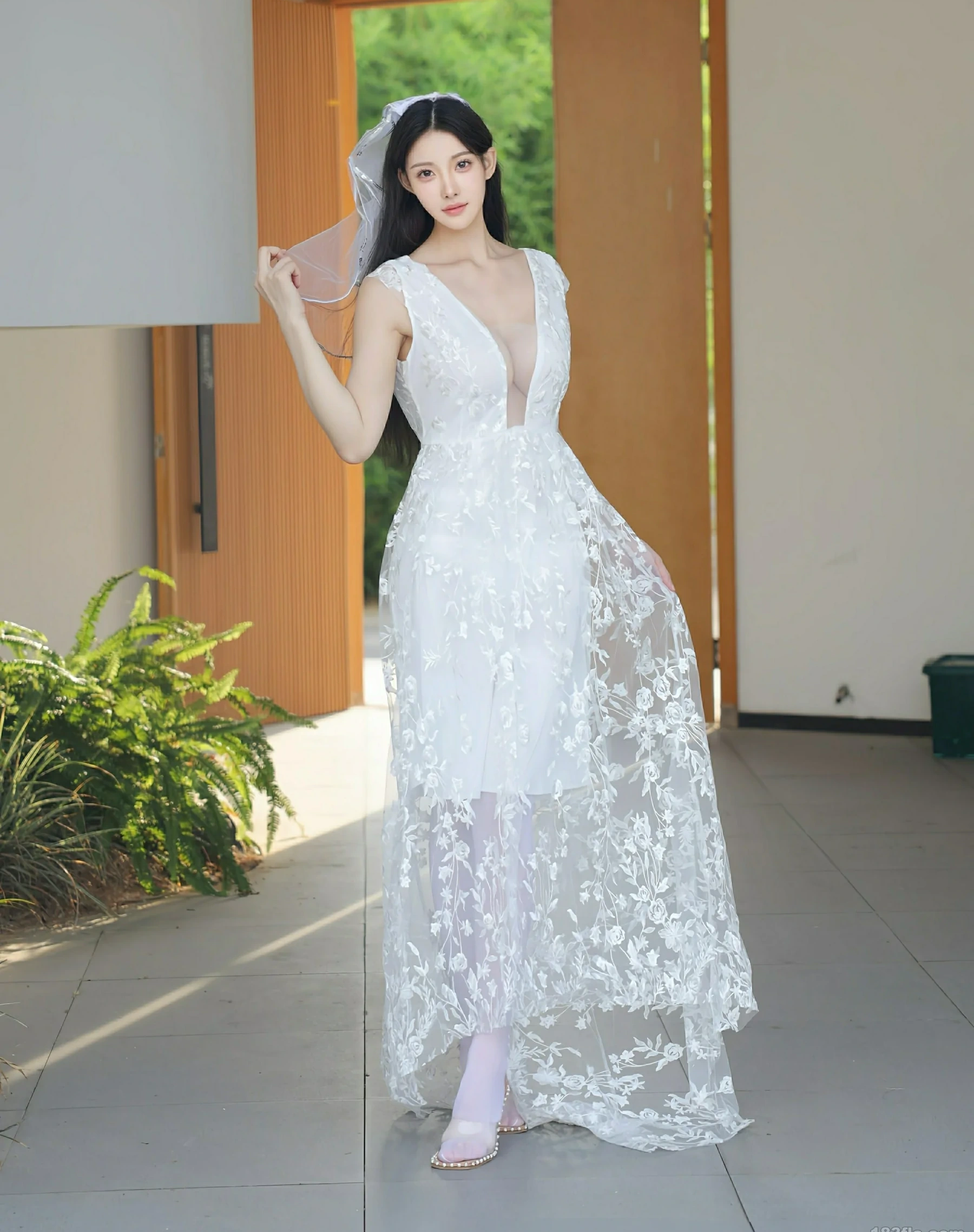  秀人网 No.10661 梨霜儿 [82P]第2张