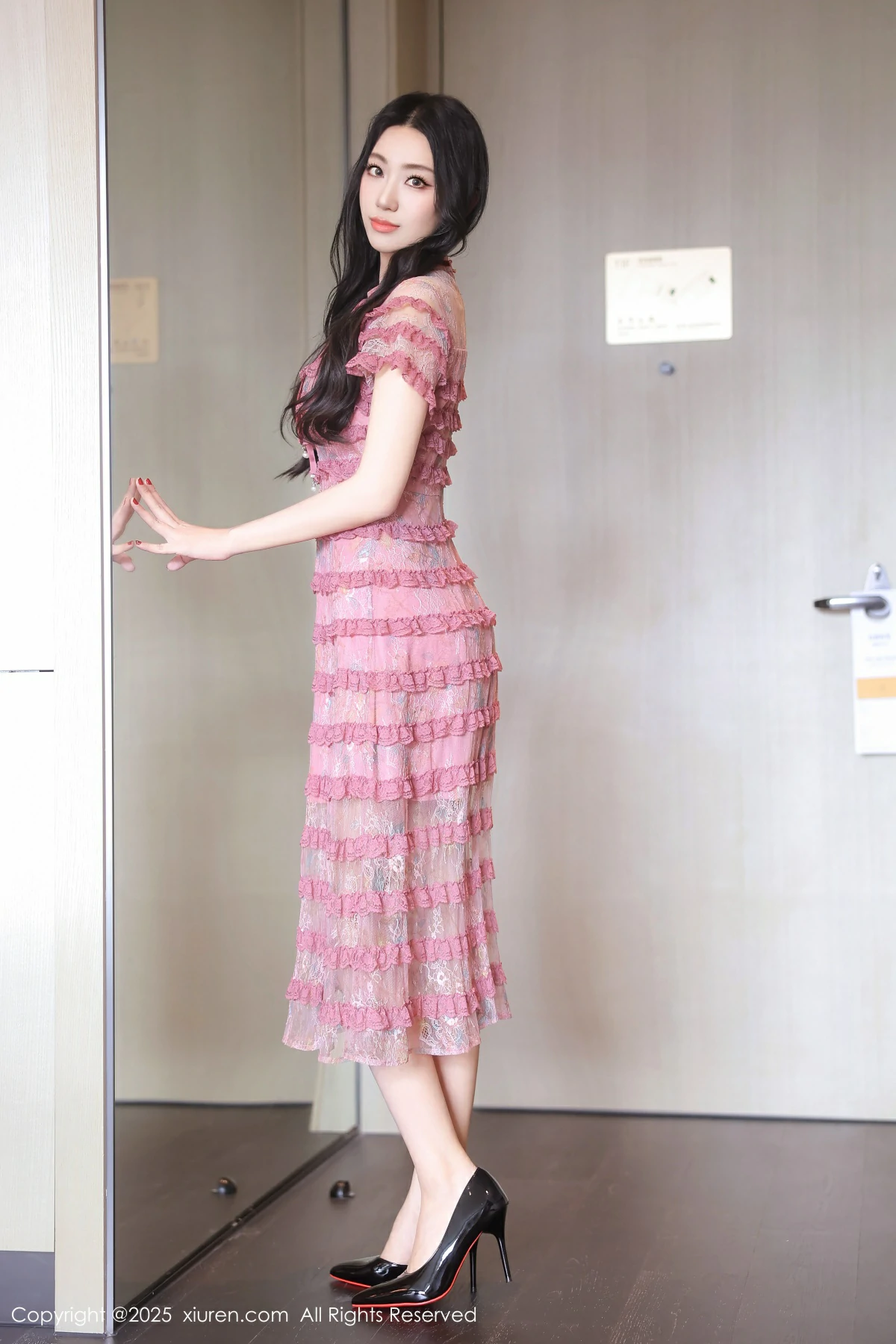  秀人网 No.10459 桑宁 [77P]第1张