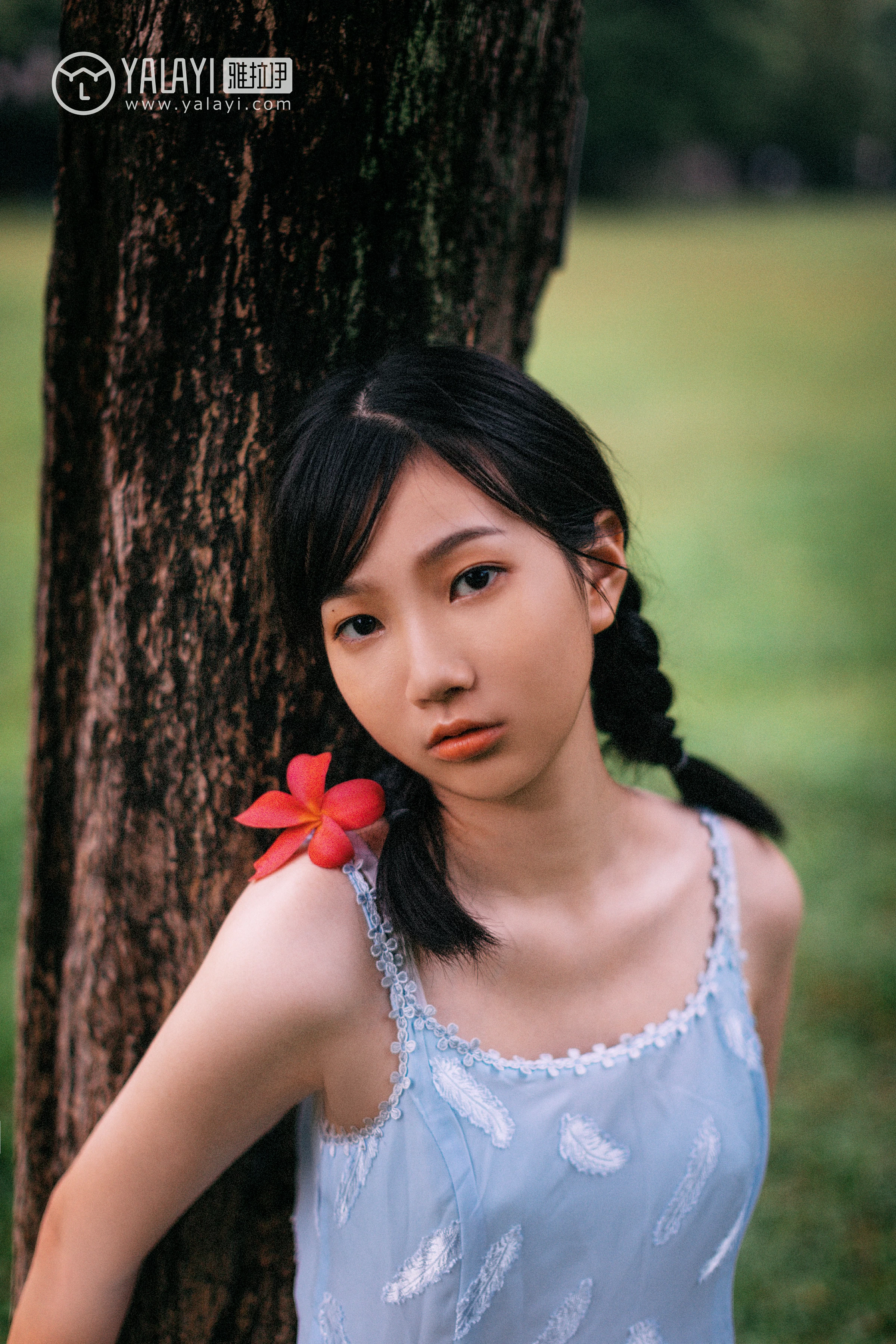 [YALAYI雅拉伊]NO.082 绿喜青花 Doubleyu 淡蓝色吊带连衣裙清纯可爱私房写真集第13张