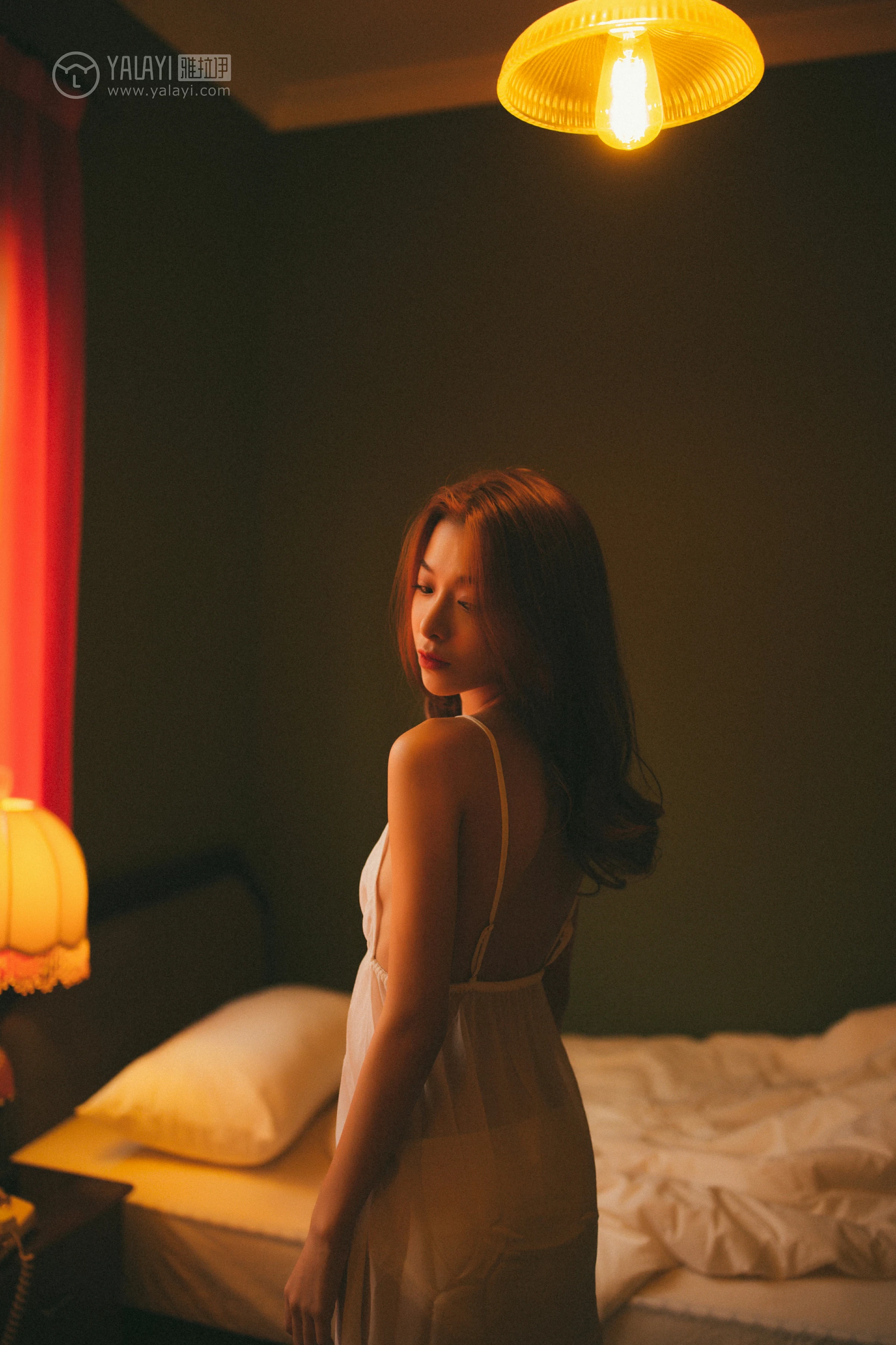 [YALAYI雅拉伊]NO.116 我在等你 倩微微 透视镂空睡衣加白色蕾丝情趣内衣性感私房写真集第21张