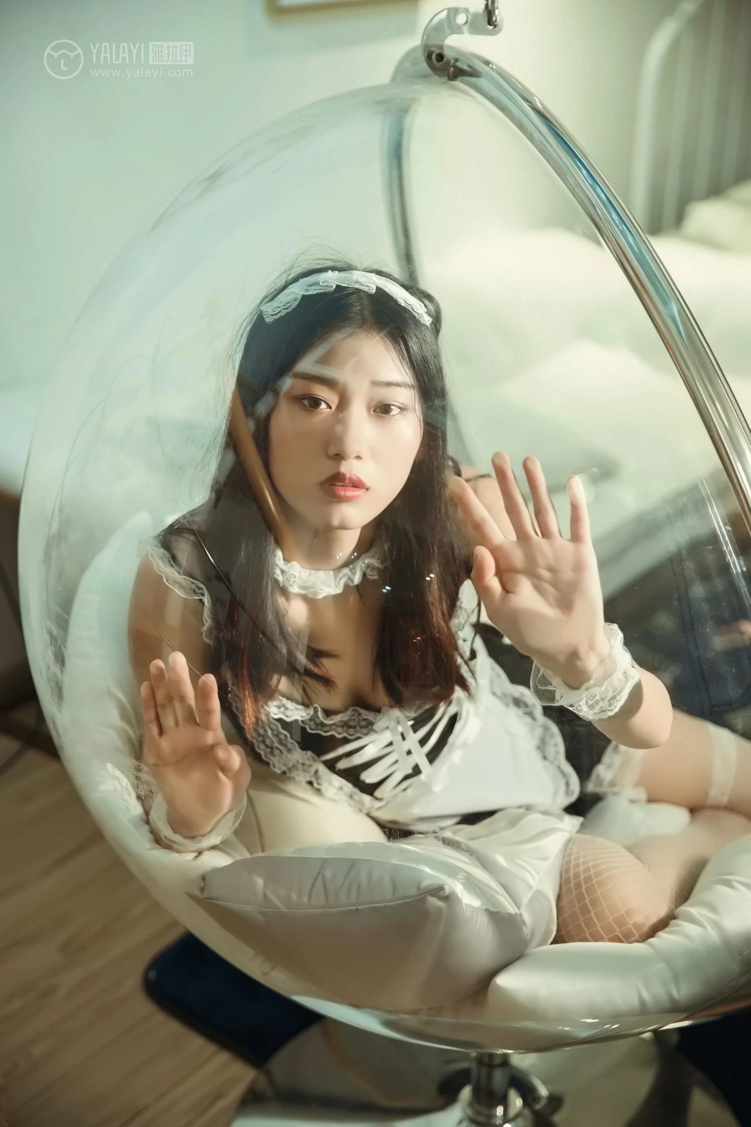 [YALAYI雅拉伊]NO.125 兔儿御姐 和风 性感女仆制服加白色情趣渔网袜私房写真集第11张