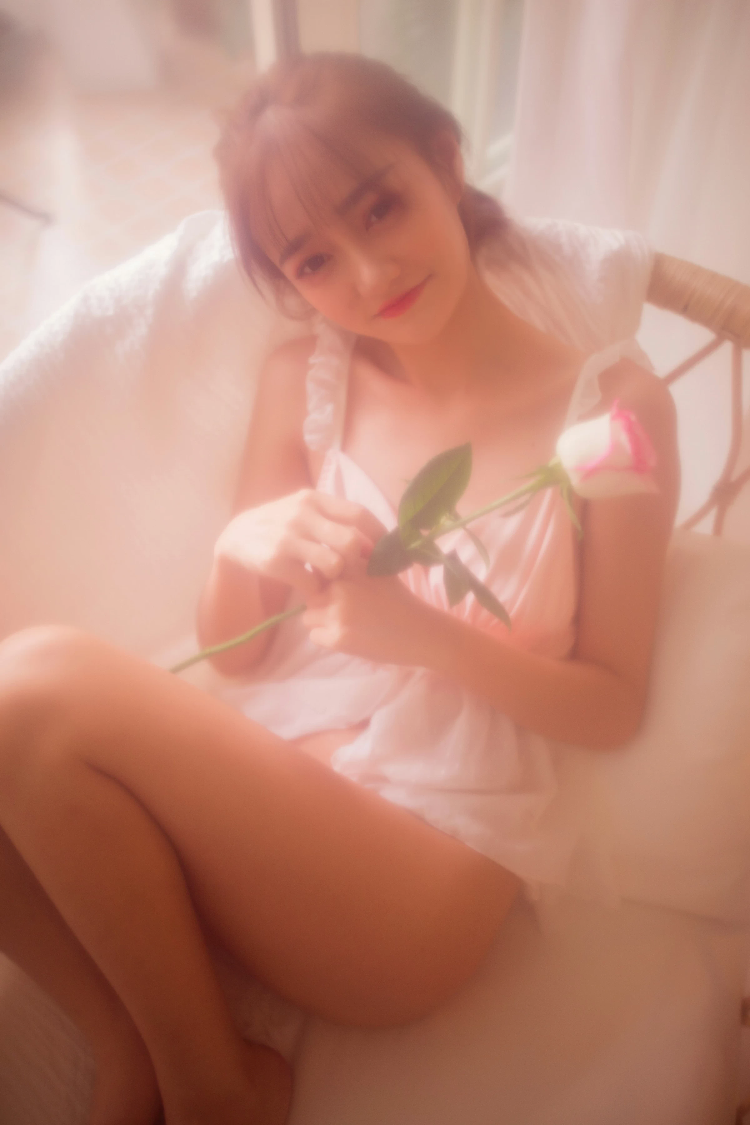 [YALAYI雅拉伊]NO.128 港女 李诗雨 粉色情趣睡衣与短裙加情趣内衣性感私房写真集第7张