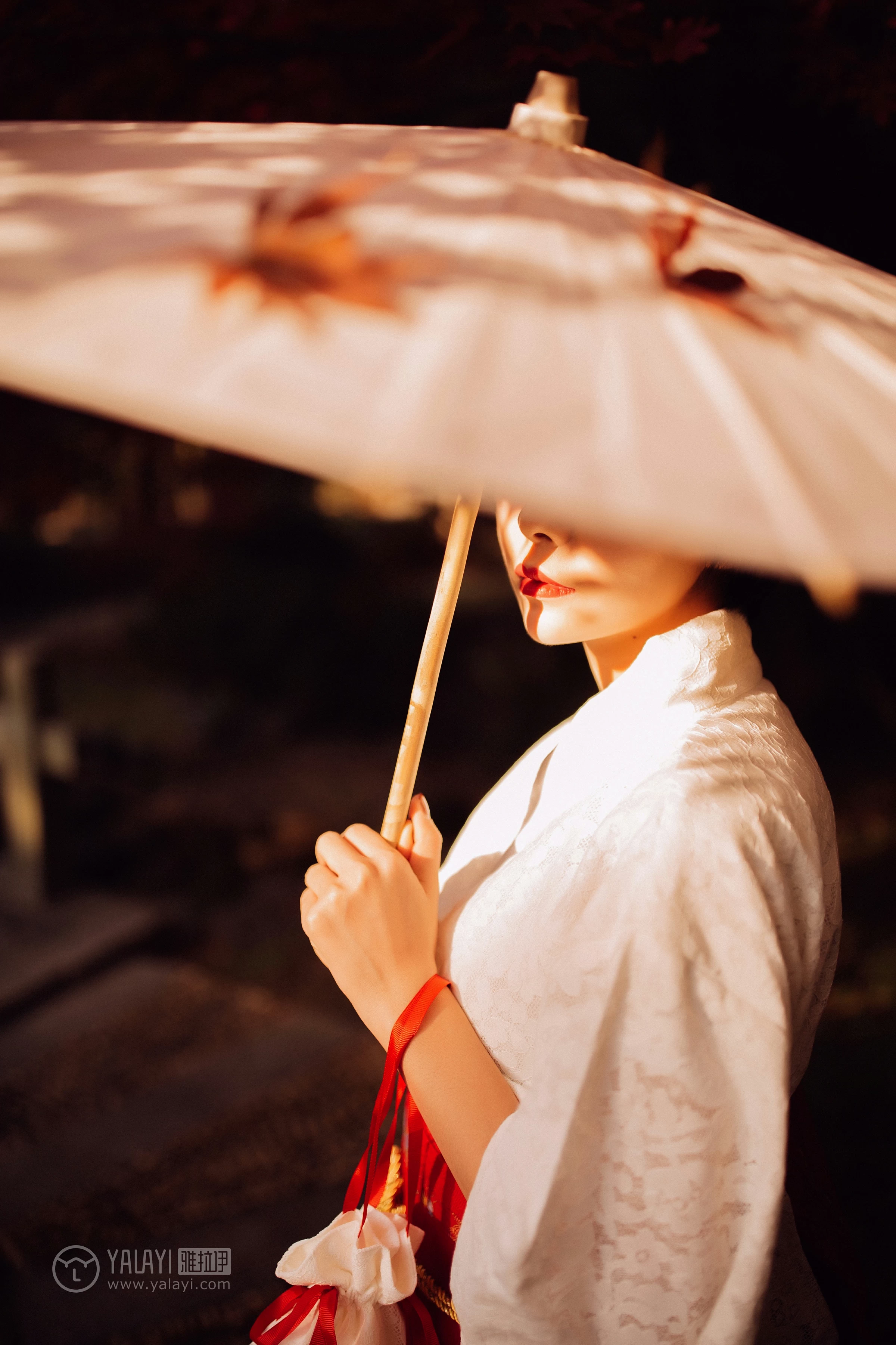 [YALAYI雅拉伊]NO.136 夕阳下的和风少女 静静 白色透视镂空和服性感私房写真集第5张