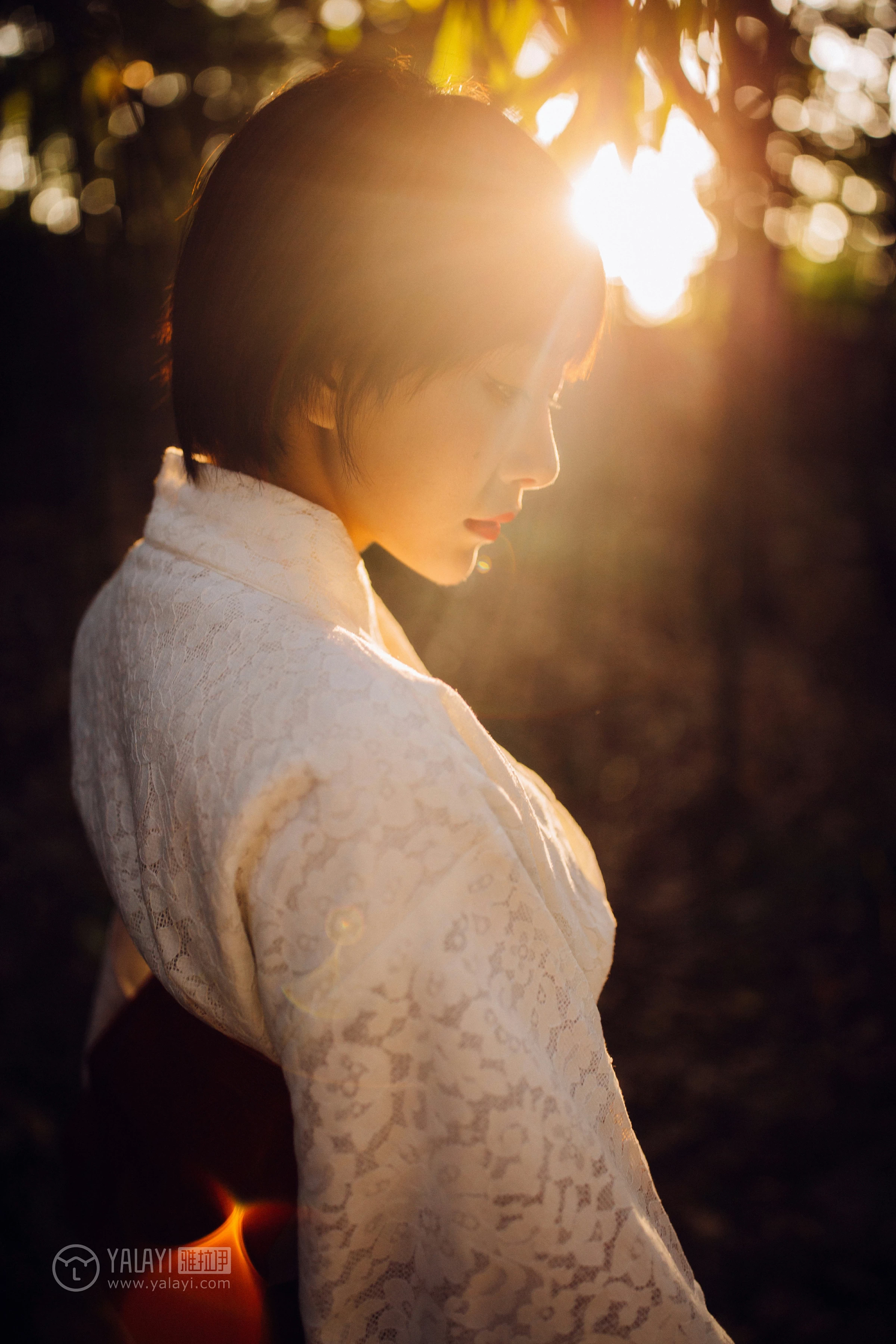 [YALAYI雅拉伊]NO.136 夕阳下的和风少女 静静 白色透视镂空和服性感私房写真集第12张