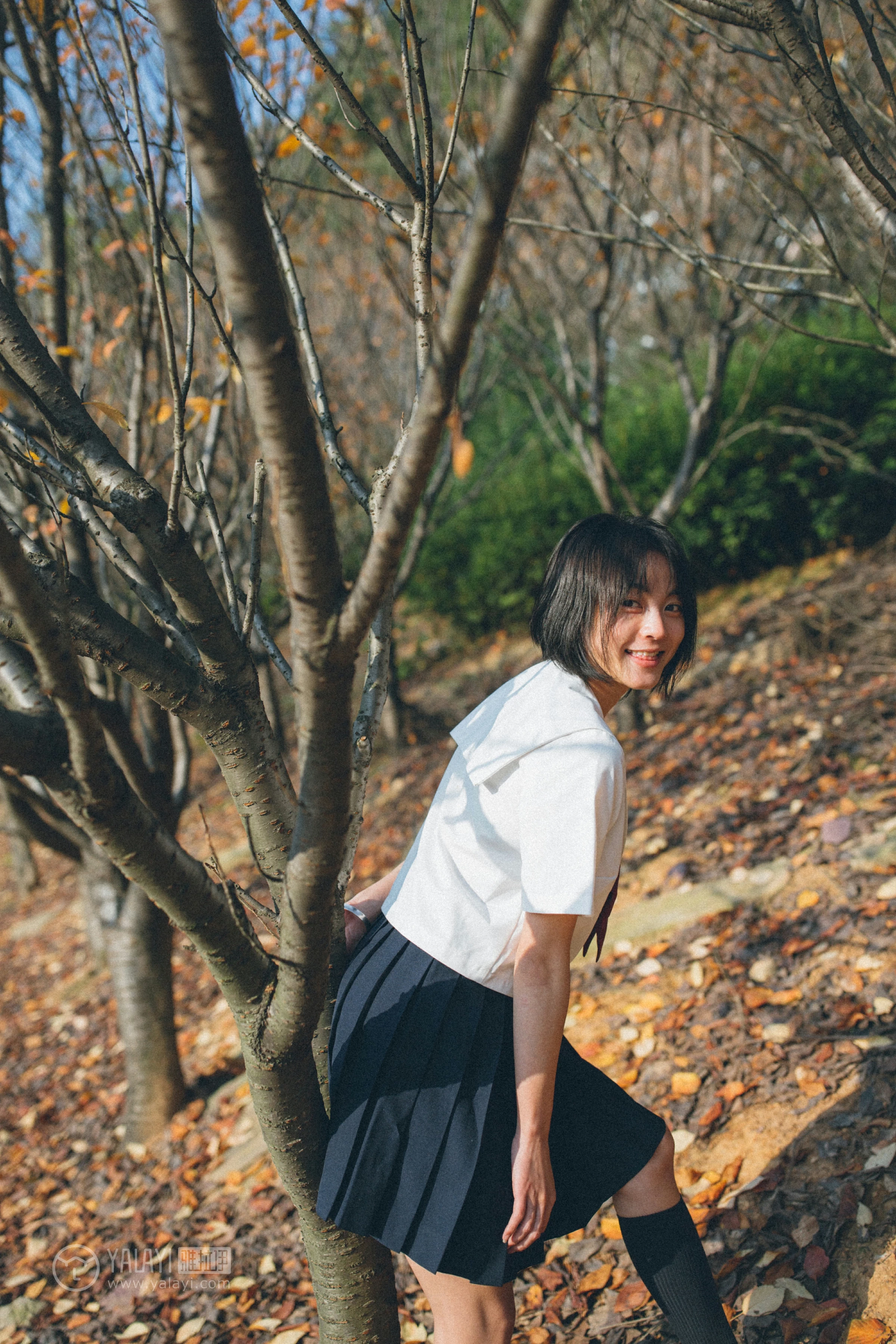 [YALAYI雅拉伊]NO.156 带我走带我飞 米粒米粒 高中女生制服与短裙私房写真集第12张