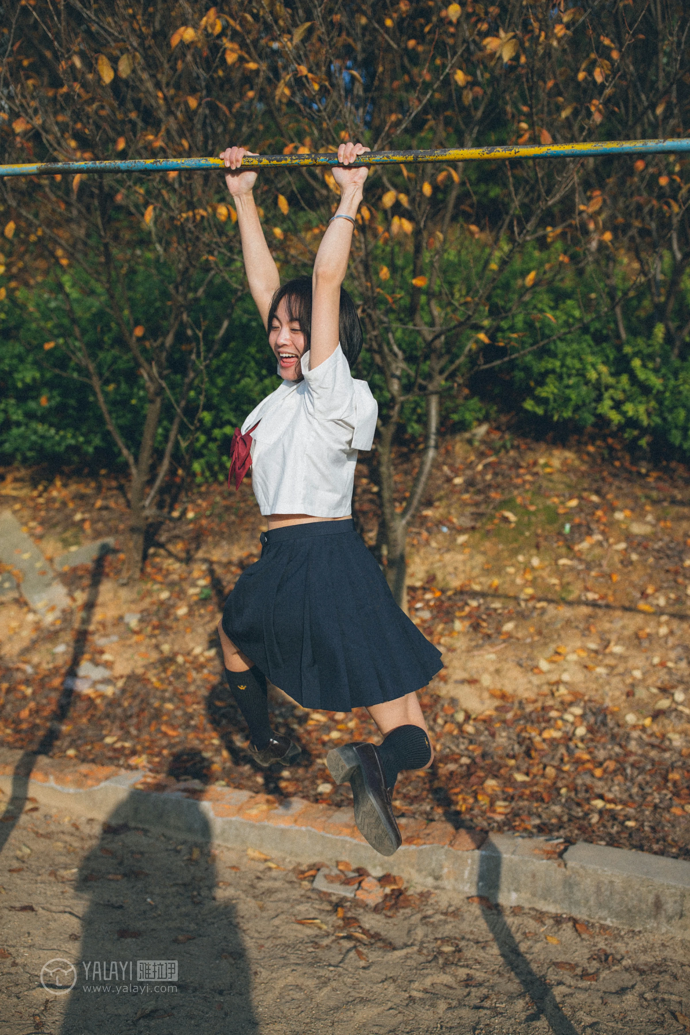 [YALAYI雅拉伊]NO.156 带我走带我飞 米粒米粒 高中女生制服与短裙私房写真集第14张