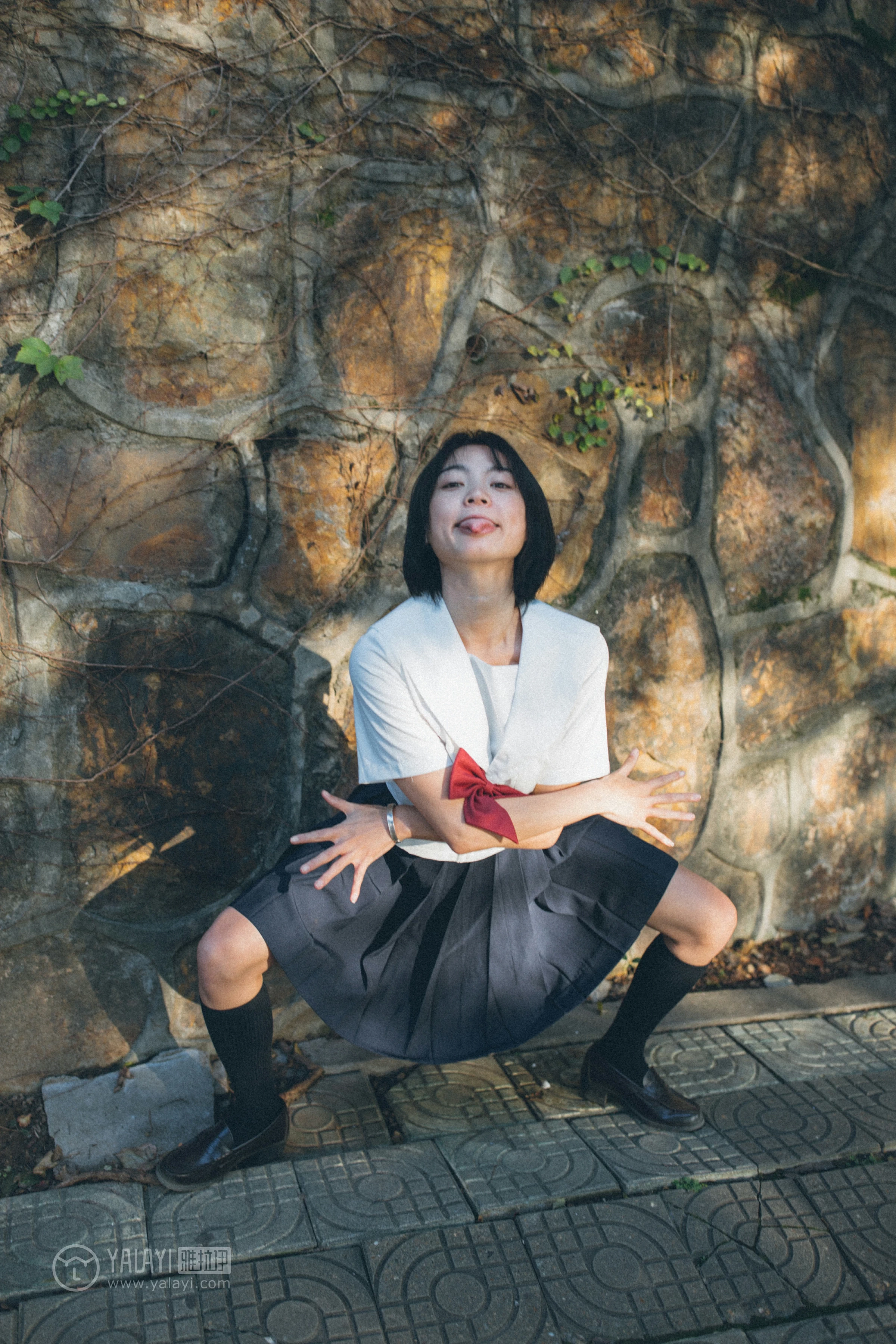 [YALAYI雅拉伊]NO.156 带我走带我飞 米粒米粒 高中女生制服与短裙私房写真集第17张