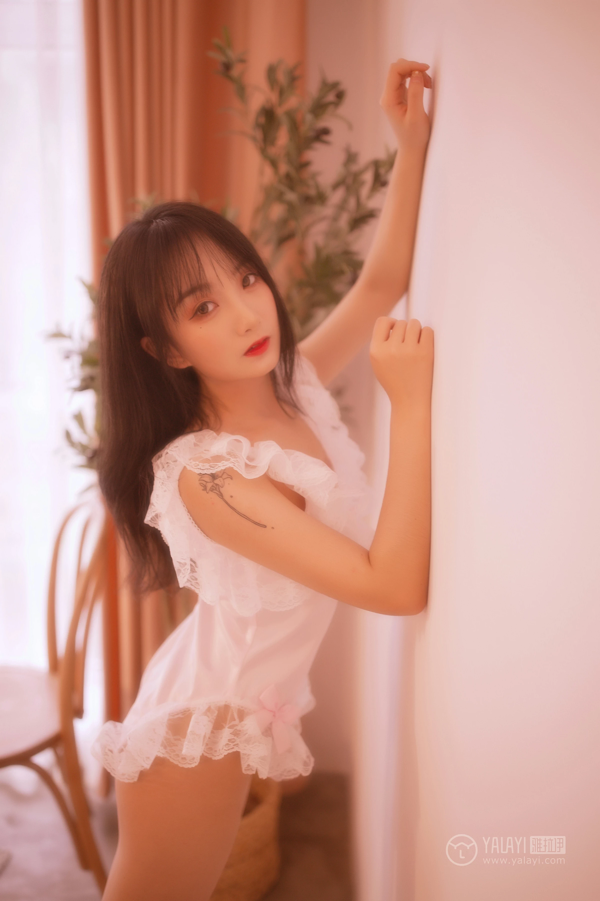 [YALAYI雅拉伊]NO.160 薄紗少女 夏夏 白色透视情趣睡衣性感私房写真集第10张