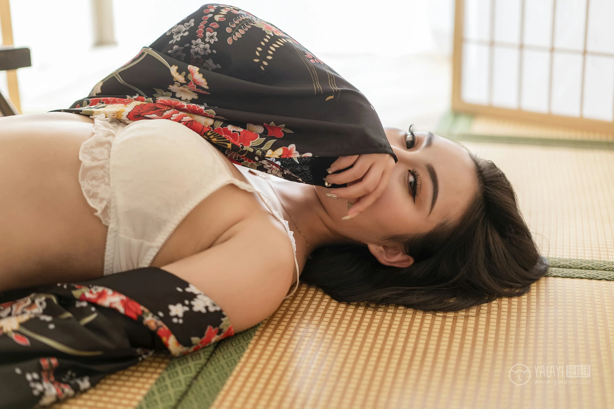 [YALAYI雅拉伊]No.167 和风御姐 木子 黑色和服加白色透视情趣内衣性感私房写真集第10张