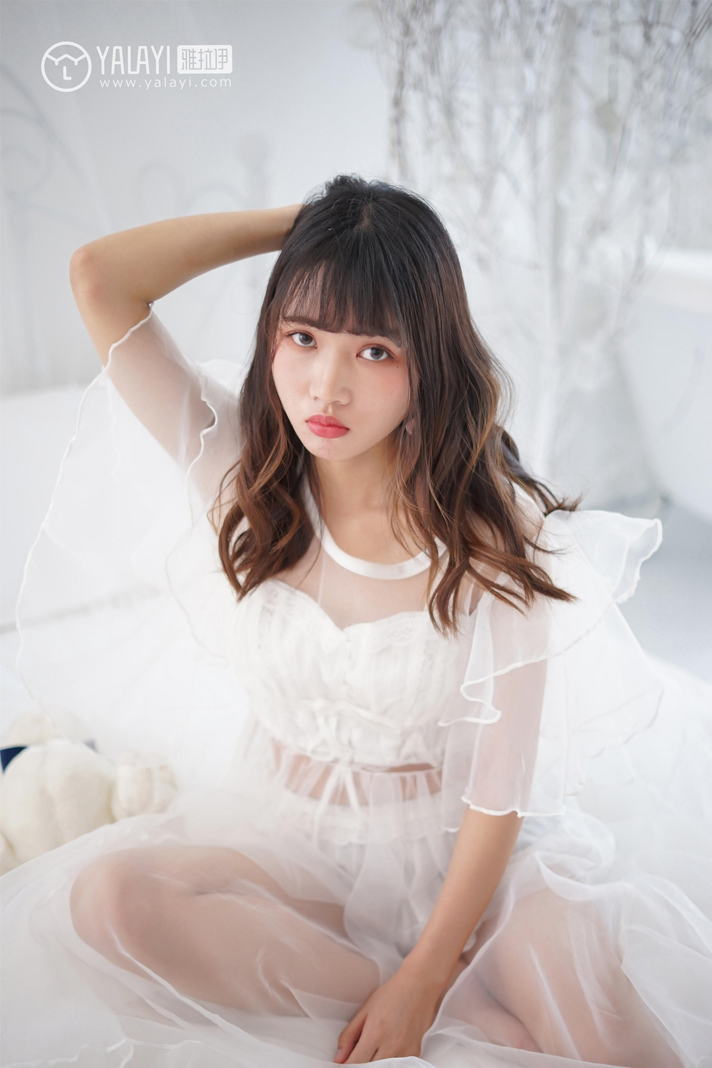 [YALAYI雅拉伊]NO.001 恋上你的床 公主小兔子 透视连衣裙性感私房写真集第4张