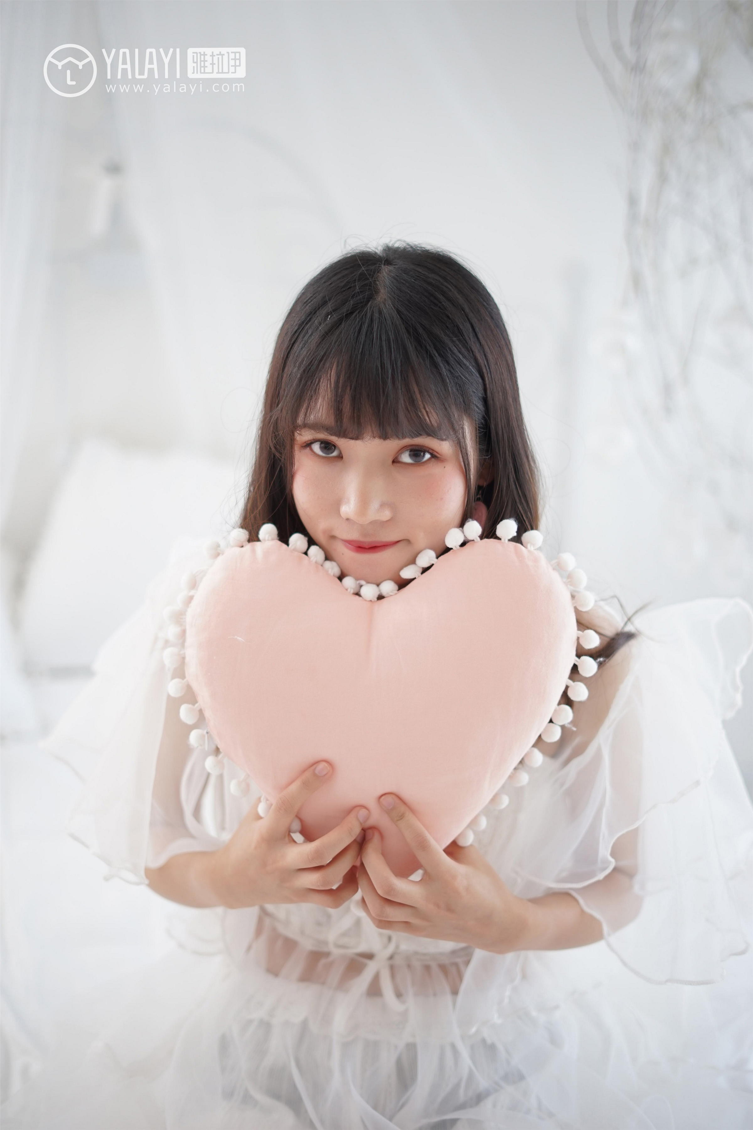 [YALAYI雅拉伊]NO.001 恋上你的床 公主小兔子 透视连衣裙性感私房写真集第6张