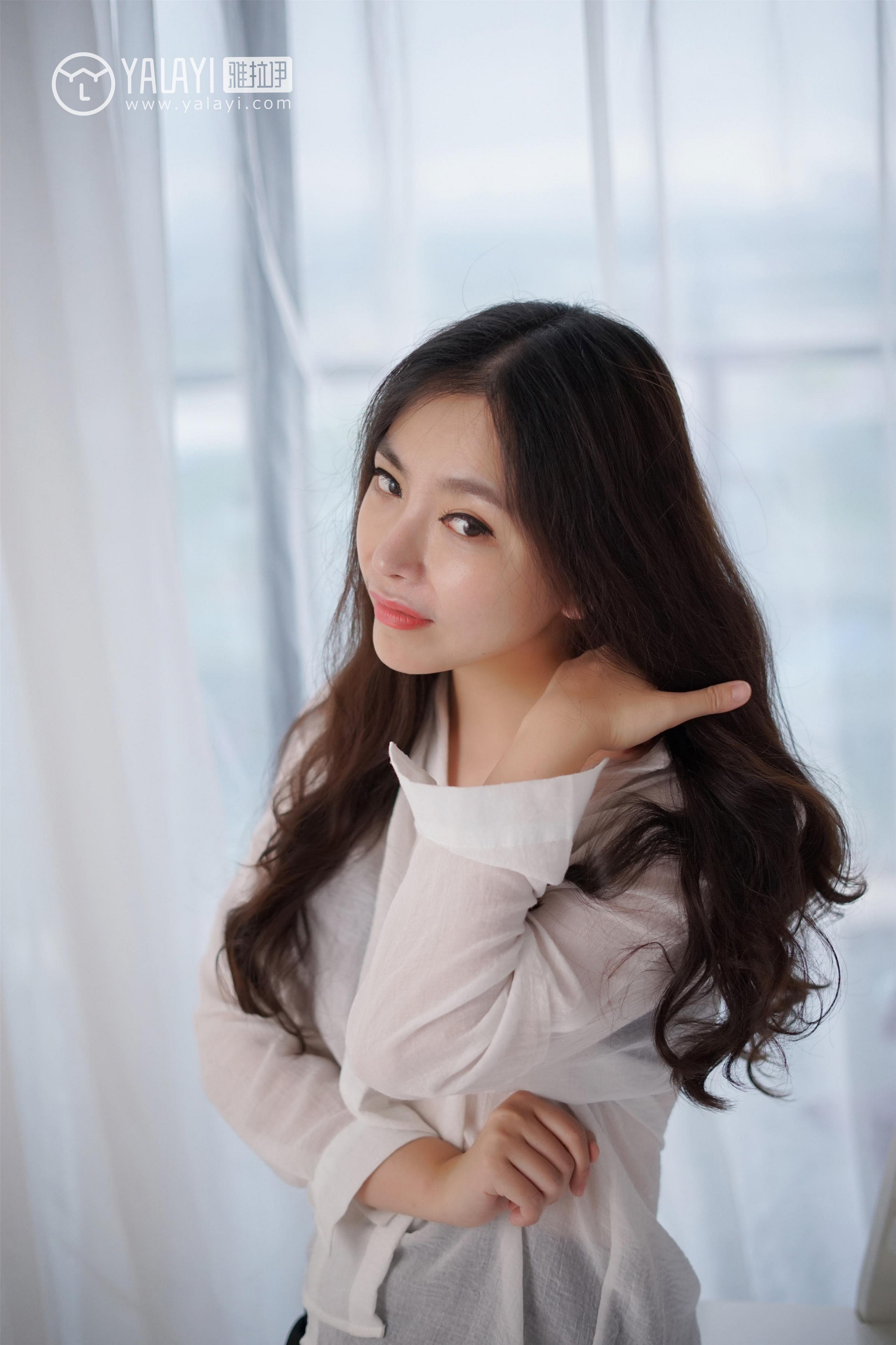 [YALAYI雅拉伊]NO.012 韵味美腿丽人 沈紫云 白色透视衬衫加黑色短裙性感私房写真集第9张
