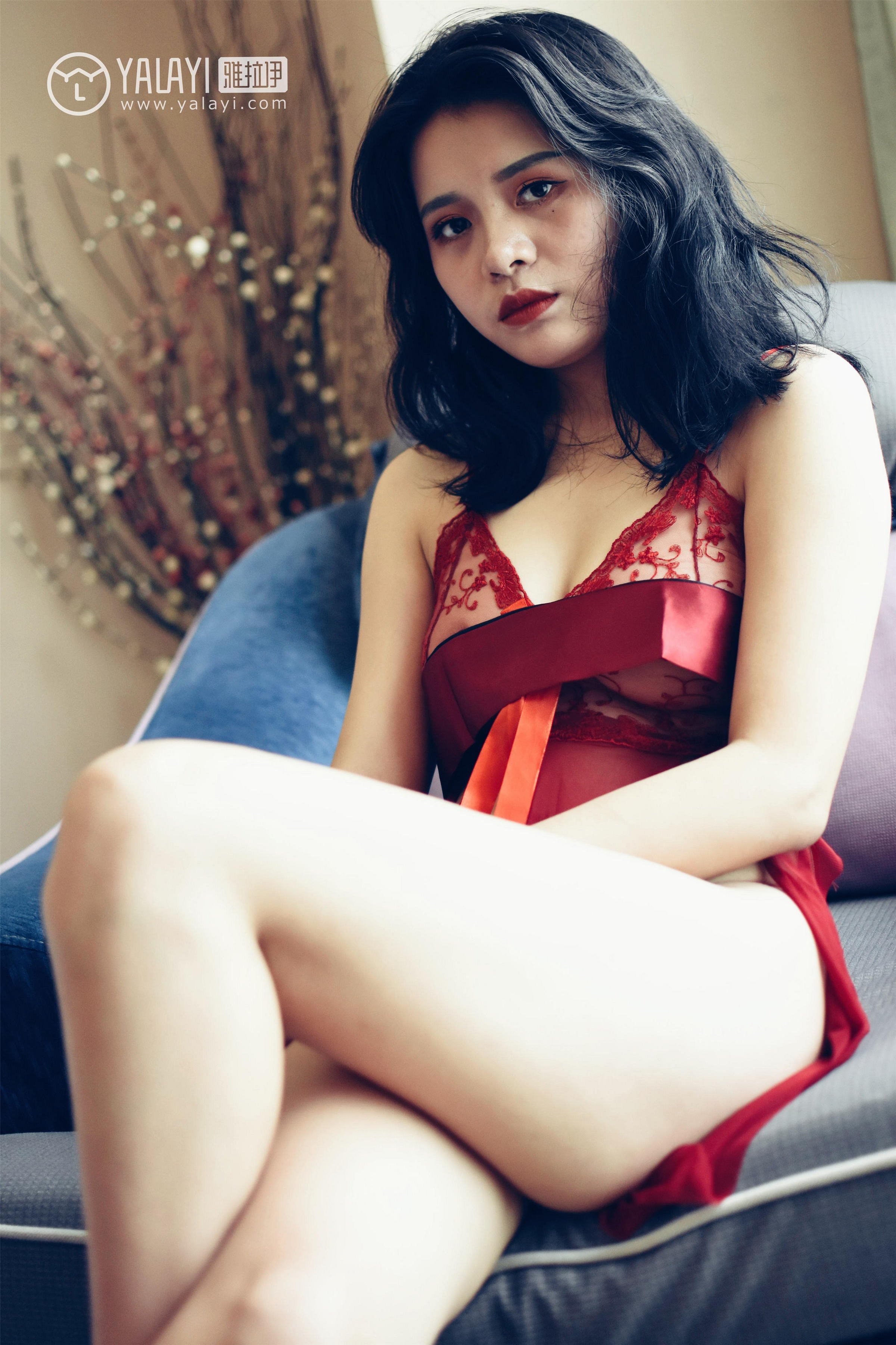 [YALAYI雅拉伊]NO.014 心蕊的红色睡袍 米心蕊 红色透视情趣睡衣性感私房写真集第3张