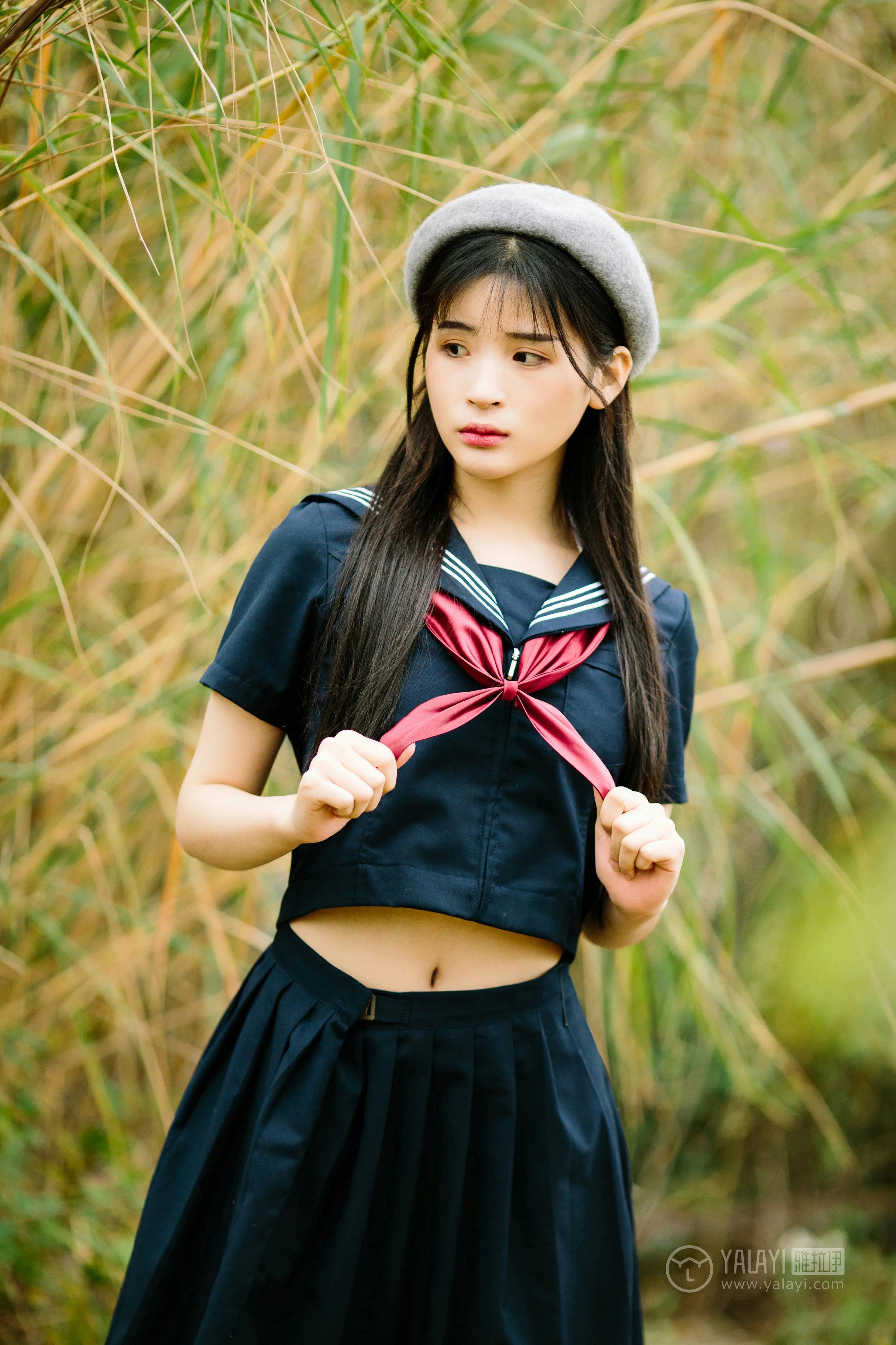 [YALAYI雅拉伊]No.189 青涩岁月 阿惜 蓝色情趣高中女生制服加短裙性感私房写真集第8张