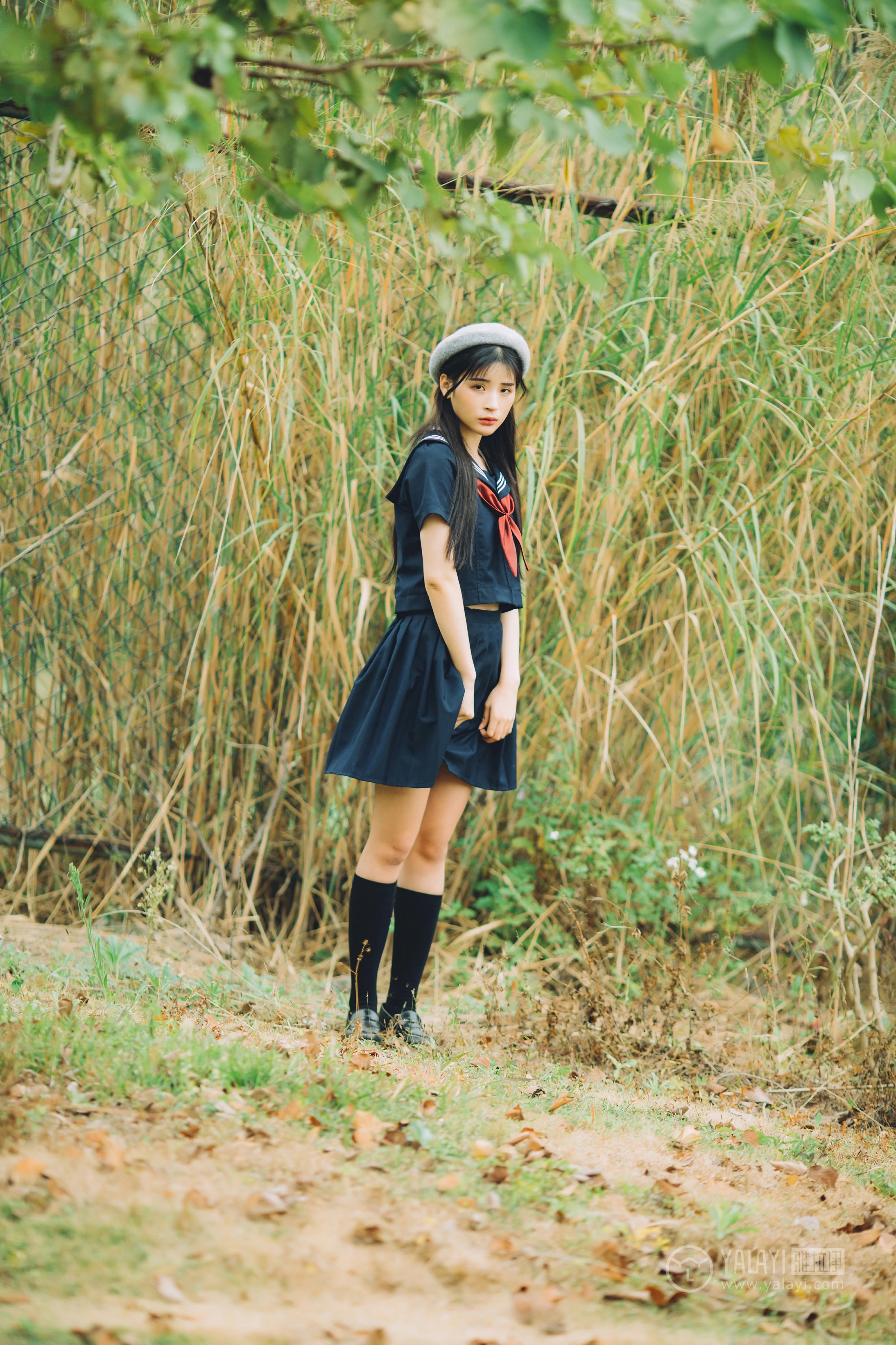 [YALAYI雅拉伊]No.189 青涩岁月 阿惜 蓝色情趣高中女生制服加短裙性感私房写真集第13张