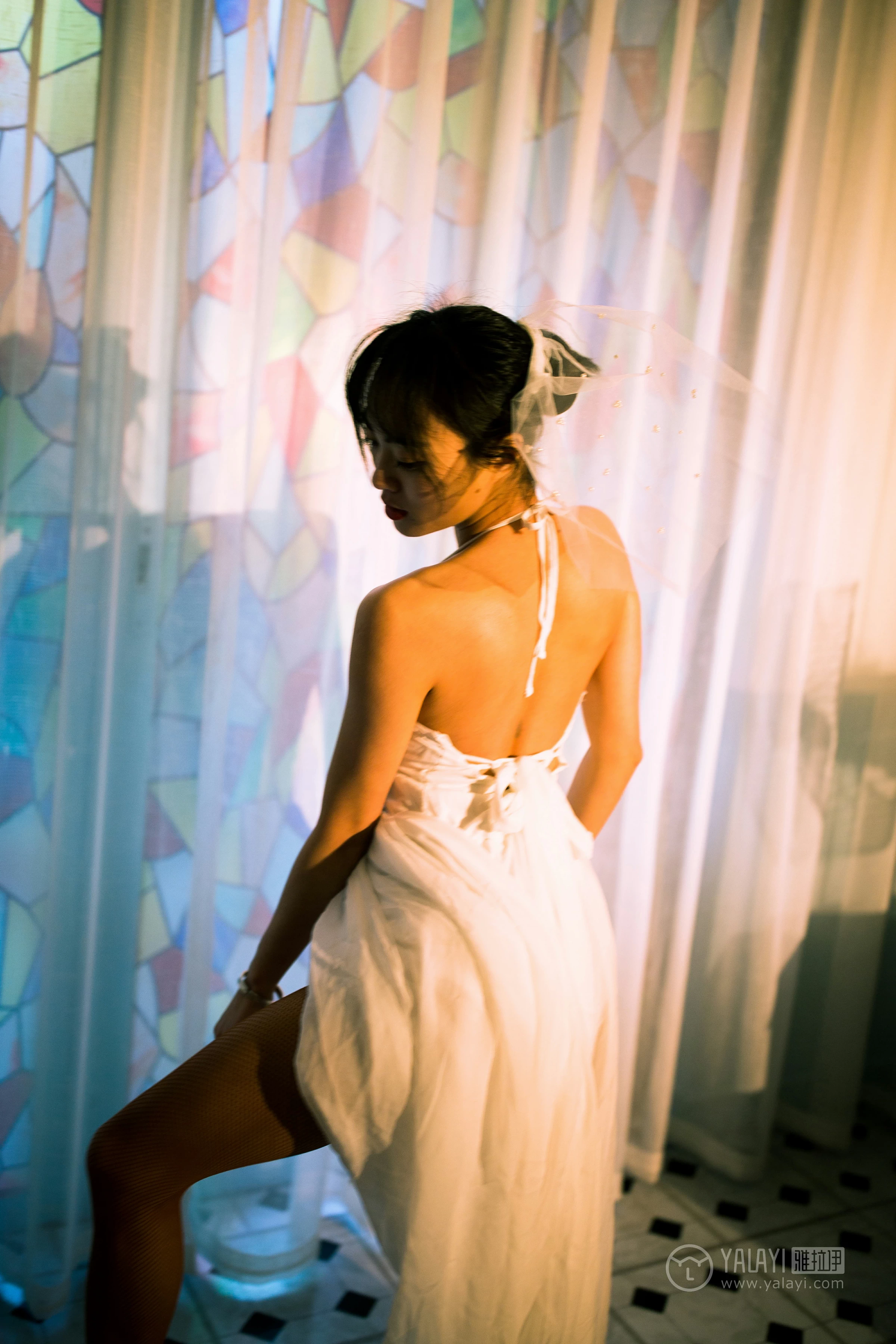 [YALAYI雅拉伊]No.191 轻舞飞扬 米粒米粒 白色吊带裸背婚纱连衣裙性感私房写真集第3张