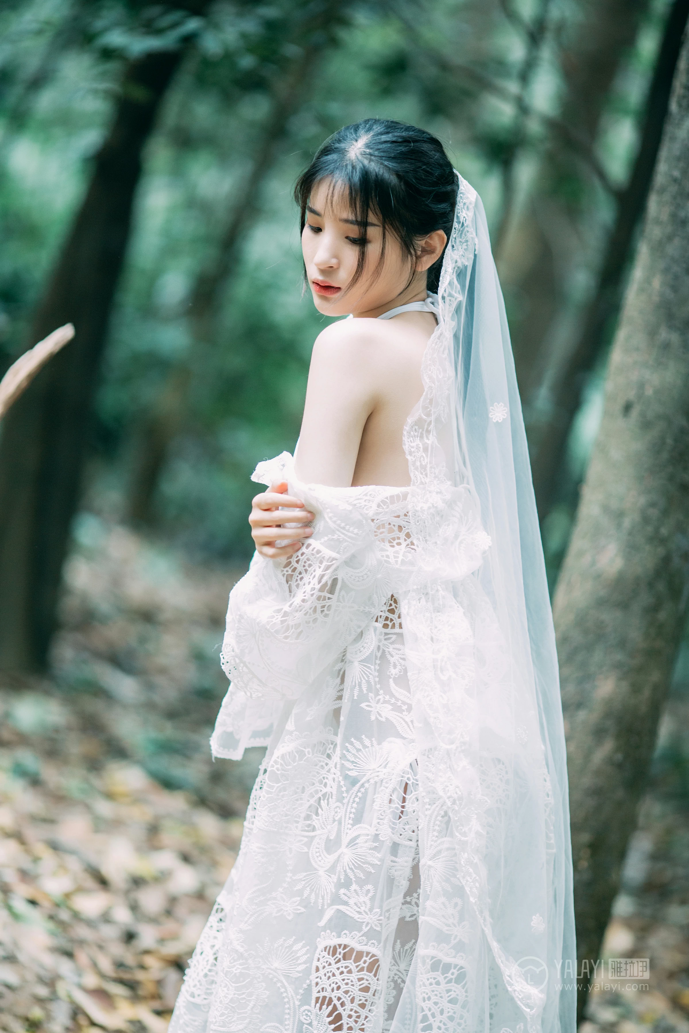 [YALAYI雅拉伊]No.194 仙乐飘飘 阿惜 白色透视镂空连衣裙加白色内衣性感私房写真集第8张