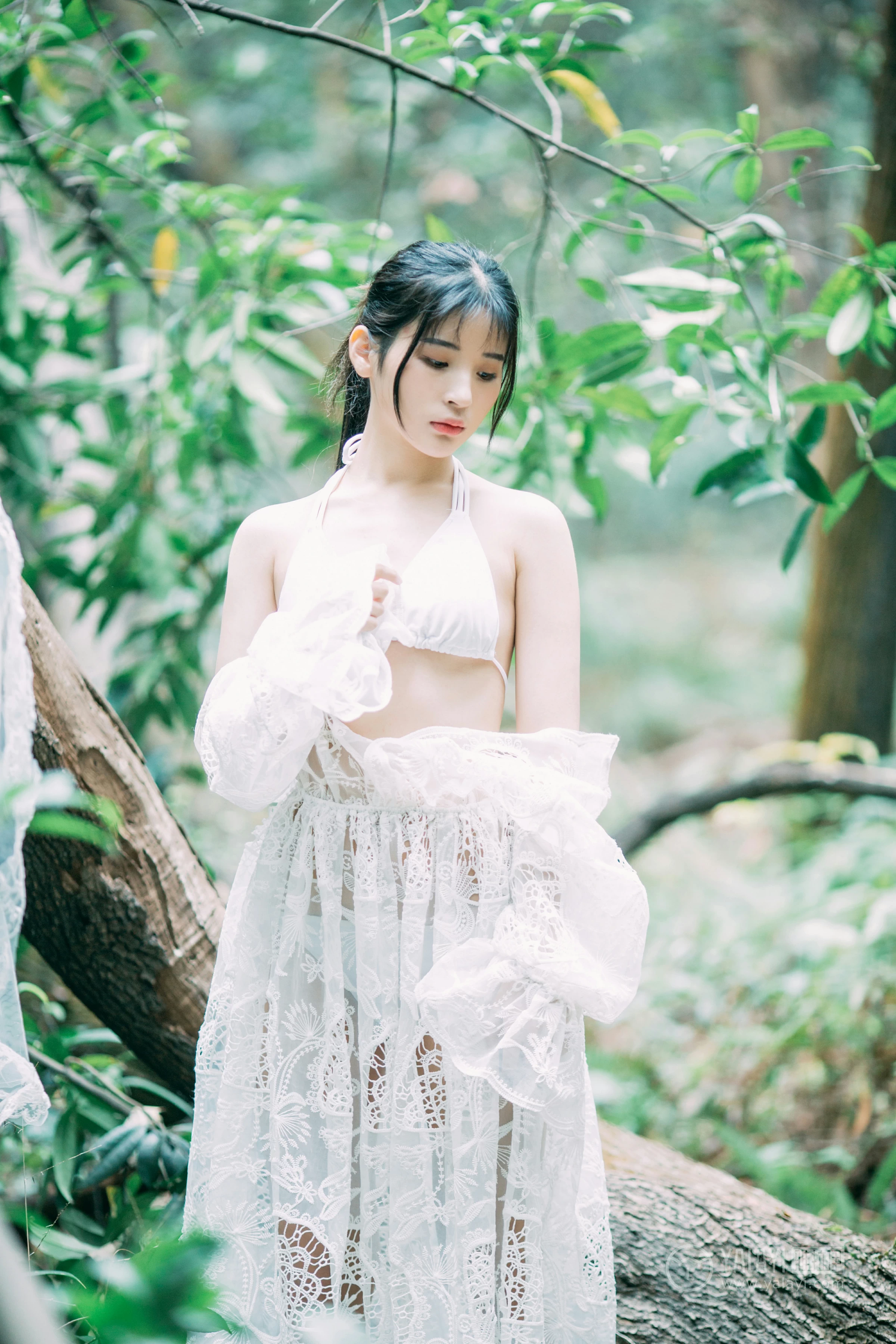 [YALAYI雅拉伊]No.194 仙乐飘飘 阿惜 白色透视镂空连衣裙加白色内衣性感私房写真集第15张