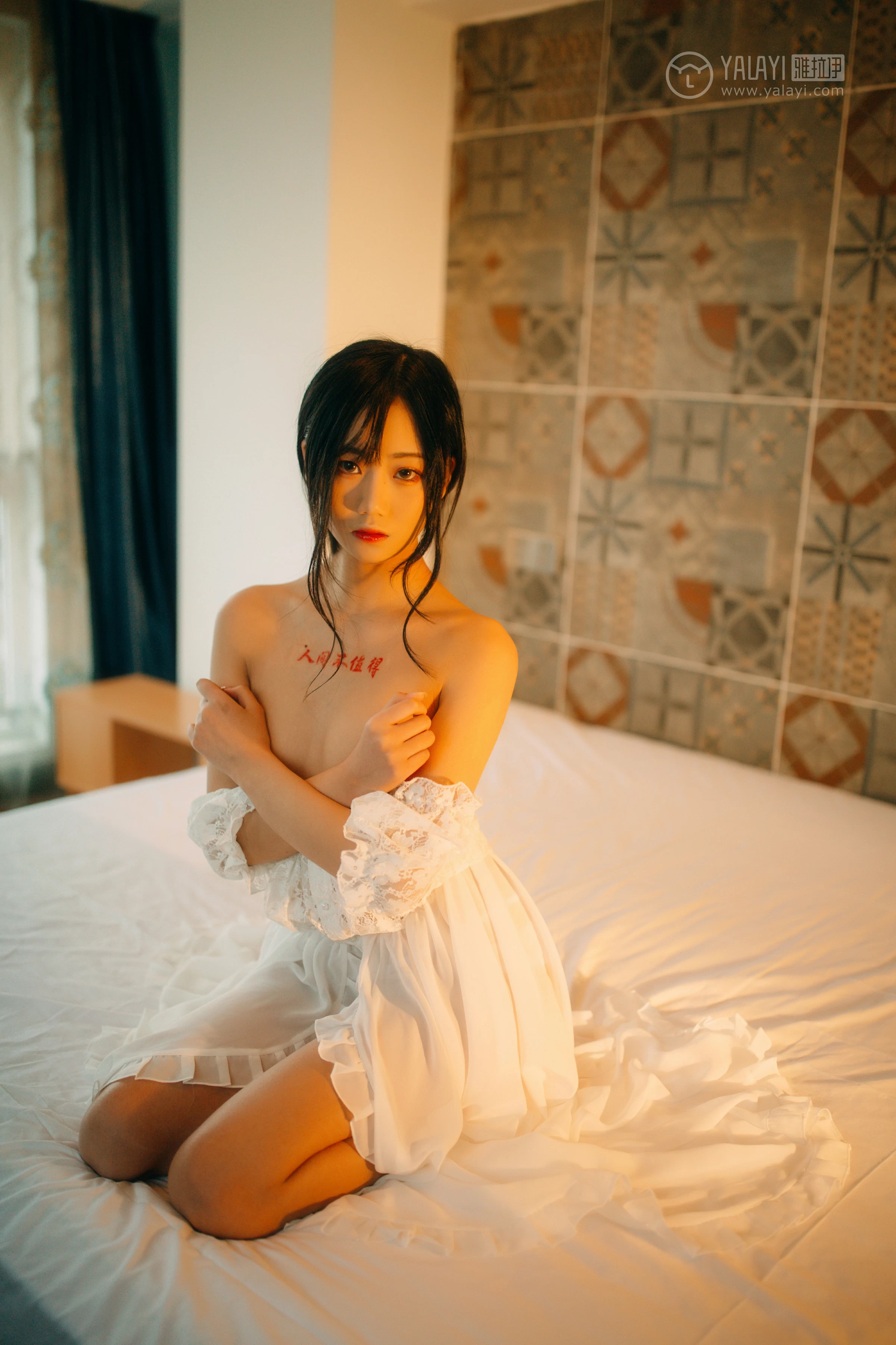 [YALAYI雅拉伊]No.213 空床 赵舒儿 黑色透视情趣睡衣裙性感私房写真集第4张