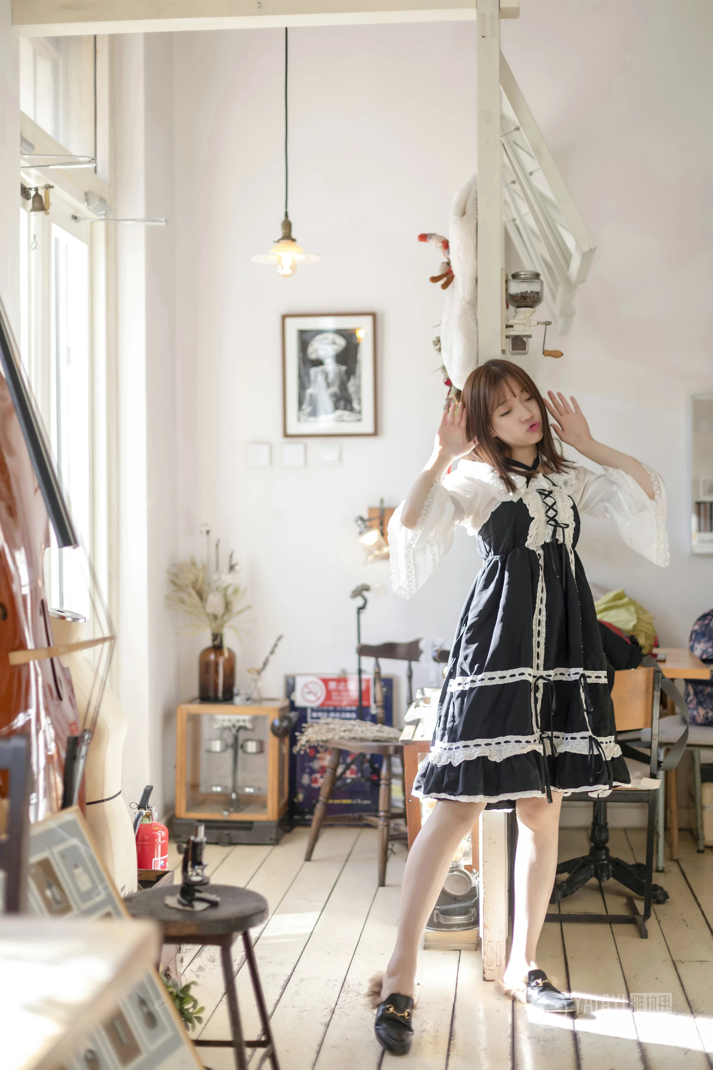 [YALAYI雅拉伊]No.219 半糖洛丽塔 刘开心 情趣公主制服连衣裙性感私房写真集第8张