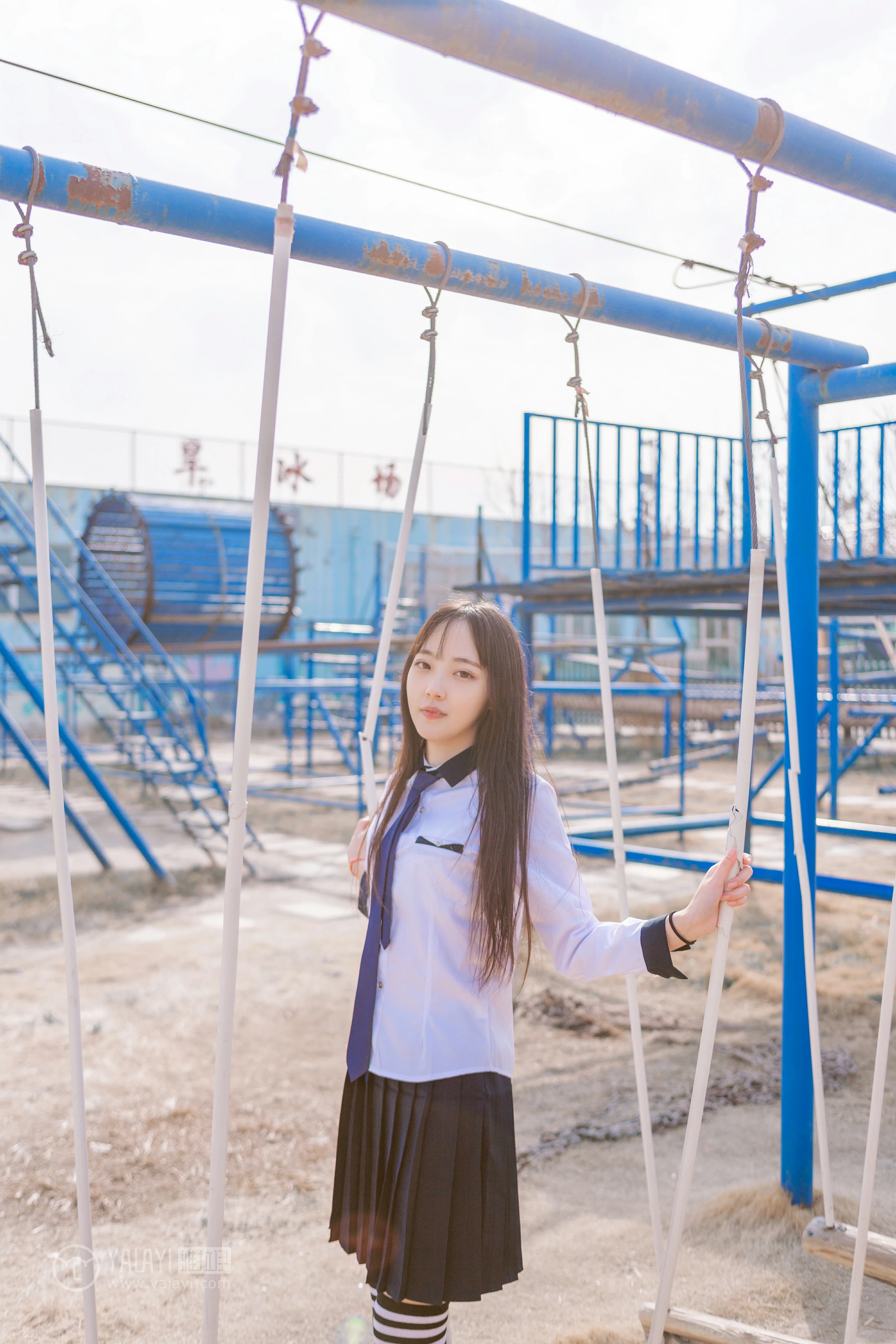 [YALAYI雅拉伊]No.229 小清新 文慧慧 日本高中女生制服与短裙加黑色丝袜美腿性感私房写真集第12张