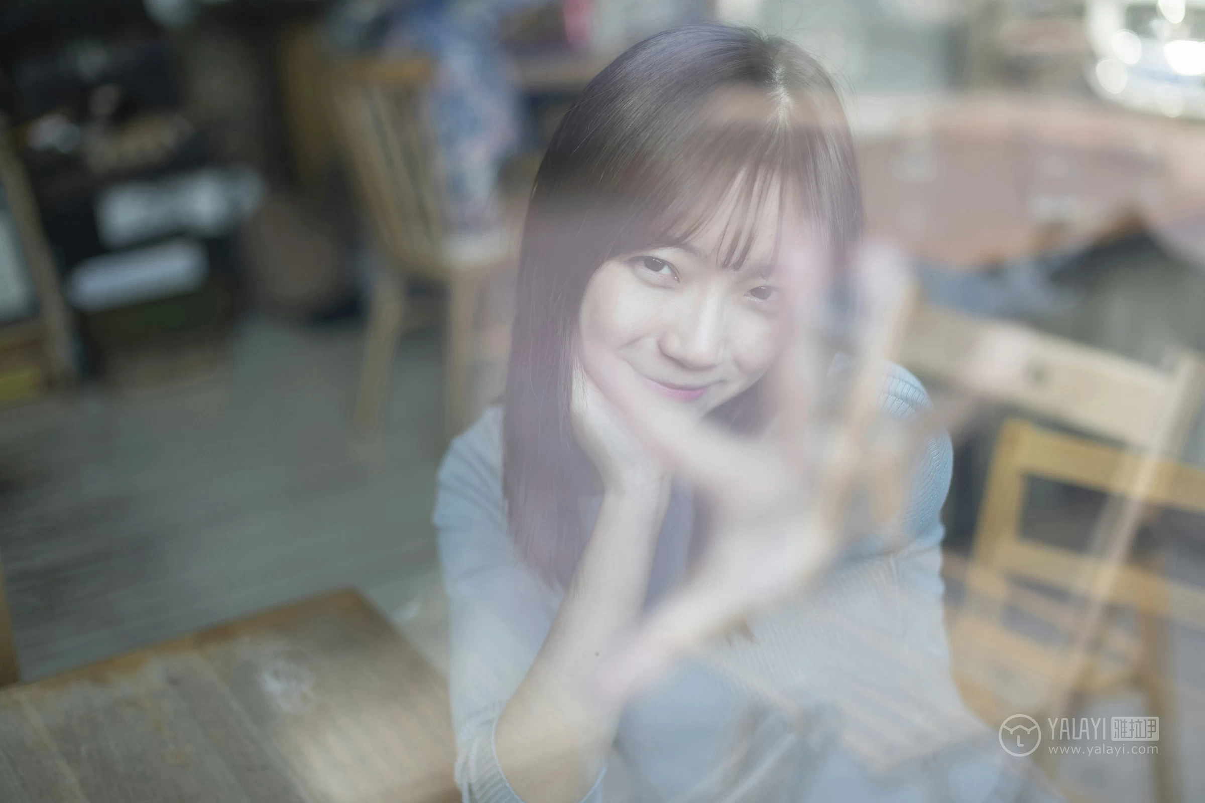 [YALAYI雅拉伊]No.249 看着你玩 刘开心 蓝色上衣加短裙清纯可爱私房写真集第9张