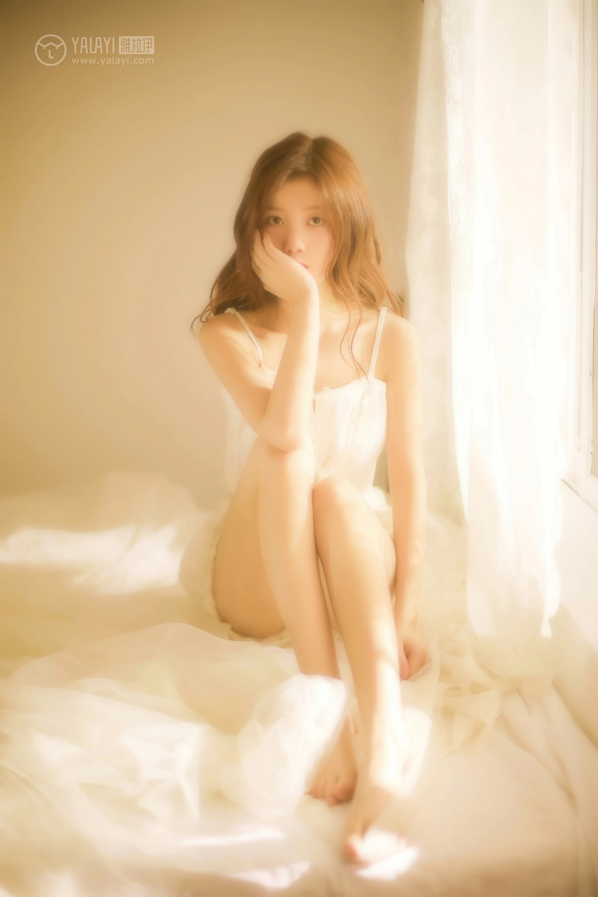 [YALAYI雅拉伊]No.315 夏日蜜语 圈圈 白色透视吊带内衣加短裤清纯靓丽私房写真集第11张