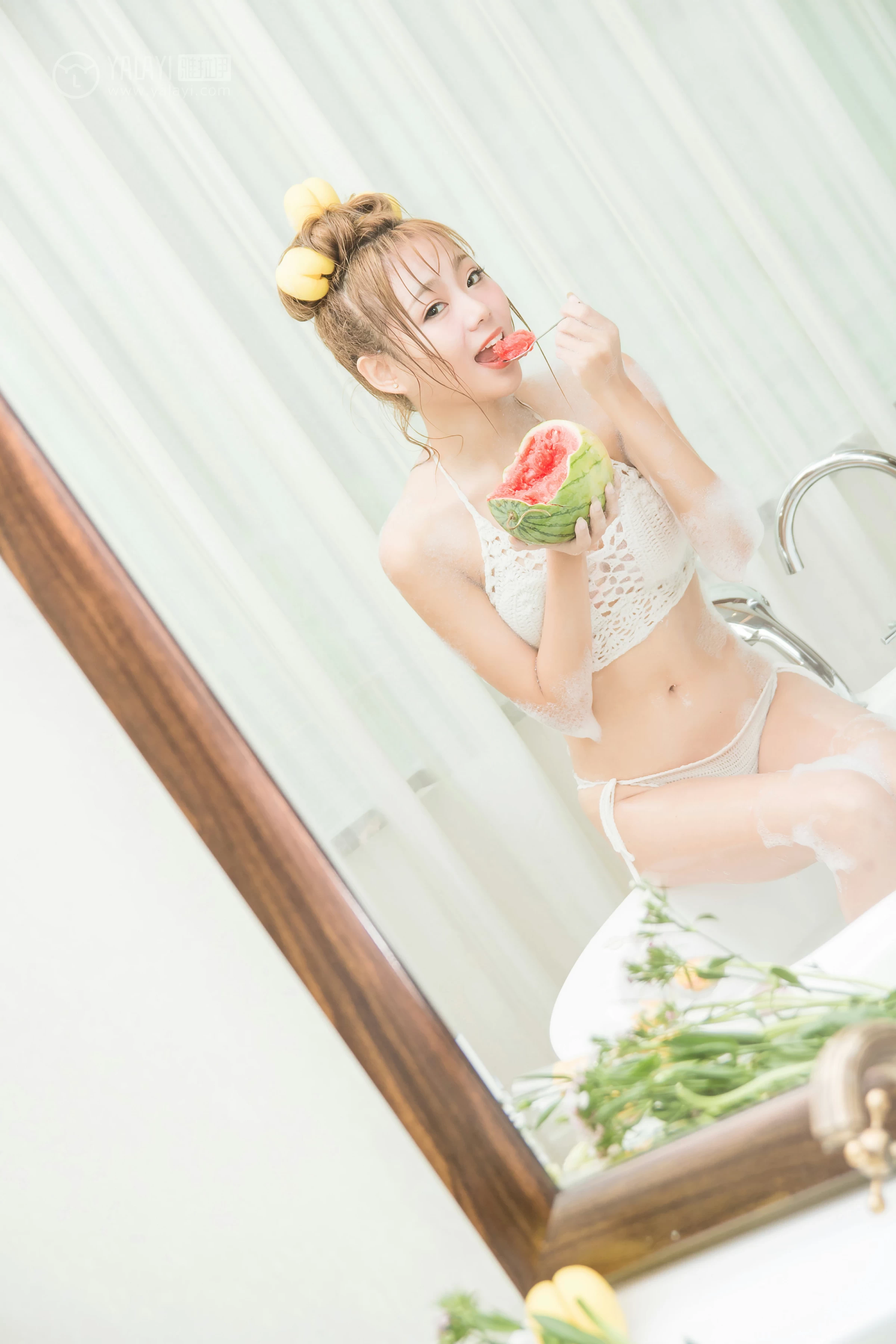[YALAYI雅拉伊]No.352 泡泡浴 灵儿 白色镂空情趣内衣性感私房写真集第7张