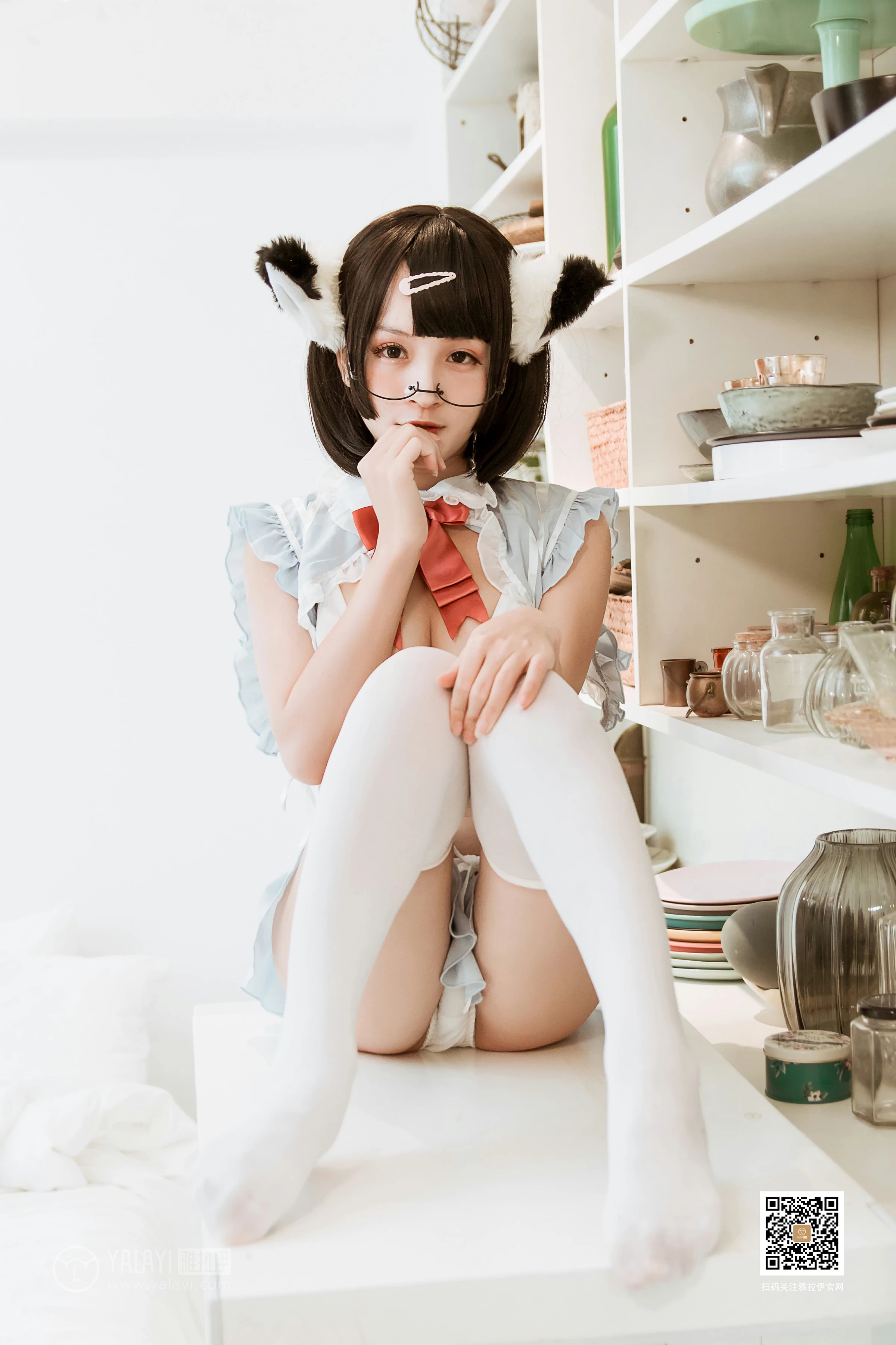 [YALAYI雅拉伊]No.384 爱丽丝 艾丽 情趣制服内衣加白色丝袜美腿性感私房写真集第7张