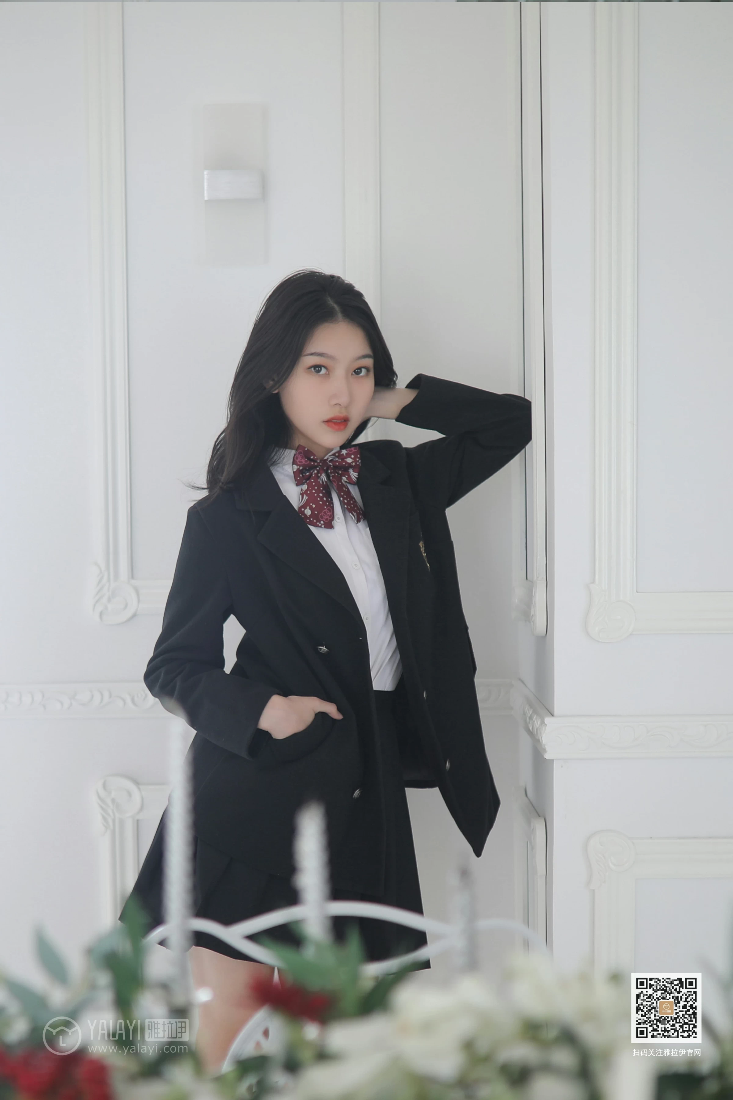 [YALAYI雅拉伊]No.387 毕业季 白璐 黑色高中女生制服与短裙加肉色丝袜美腿性感私房写真集第5张