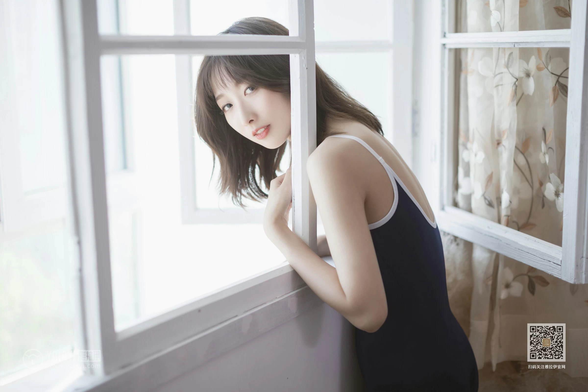 [YALAYI雅拉伊]Vol.410 很酷的水 佳佳 蓝色连体运动内衣性感私房写真集第9张