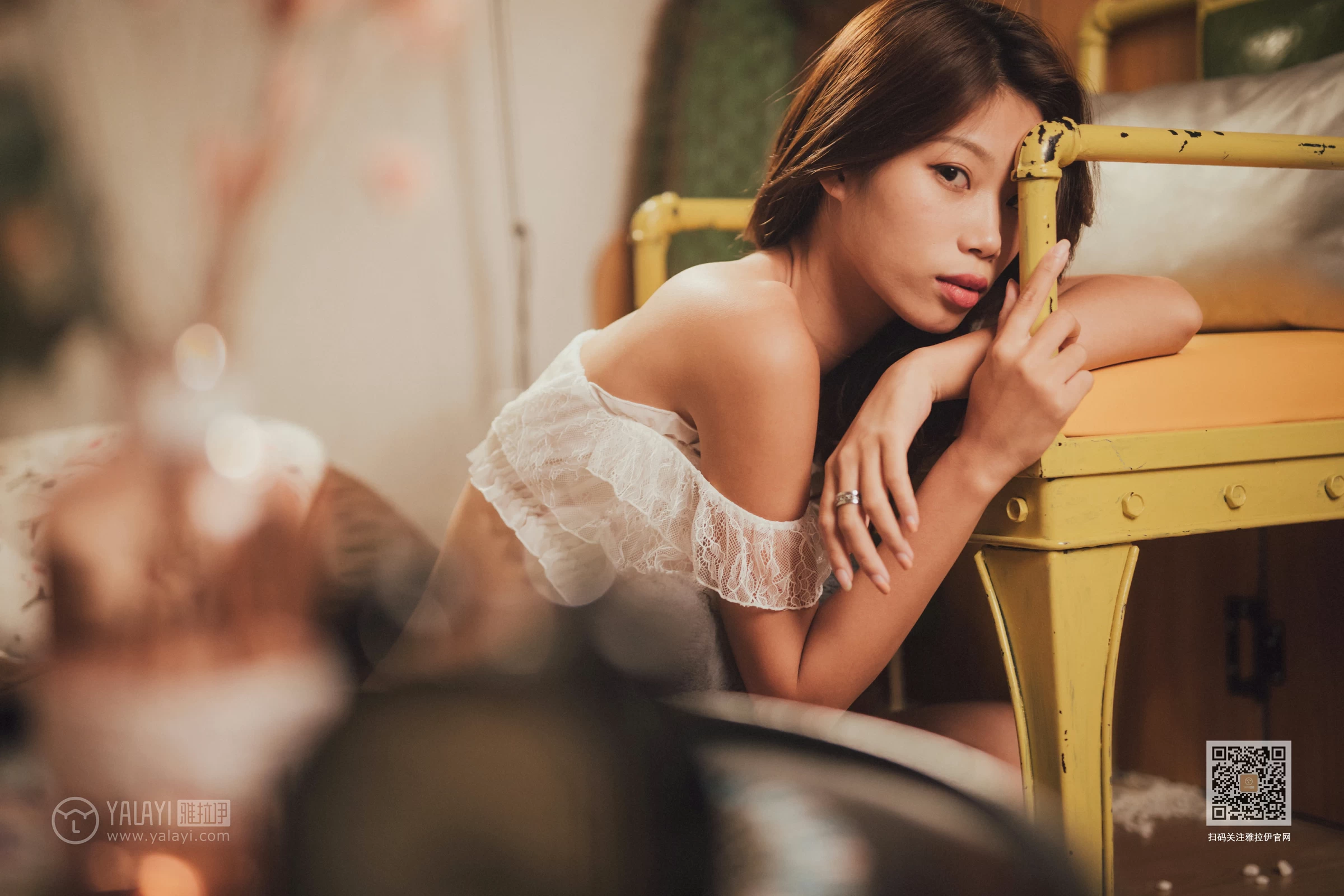 [YALAYI雅拉伊]Vol.481 居家女友 静初 白色透视情趣内衣性感私房写真集第7张