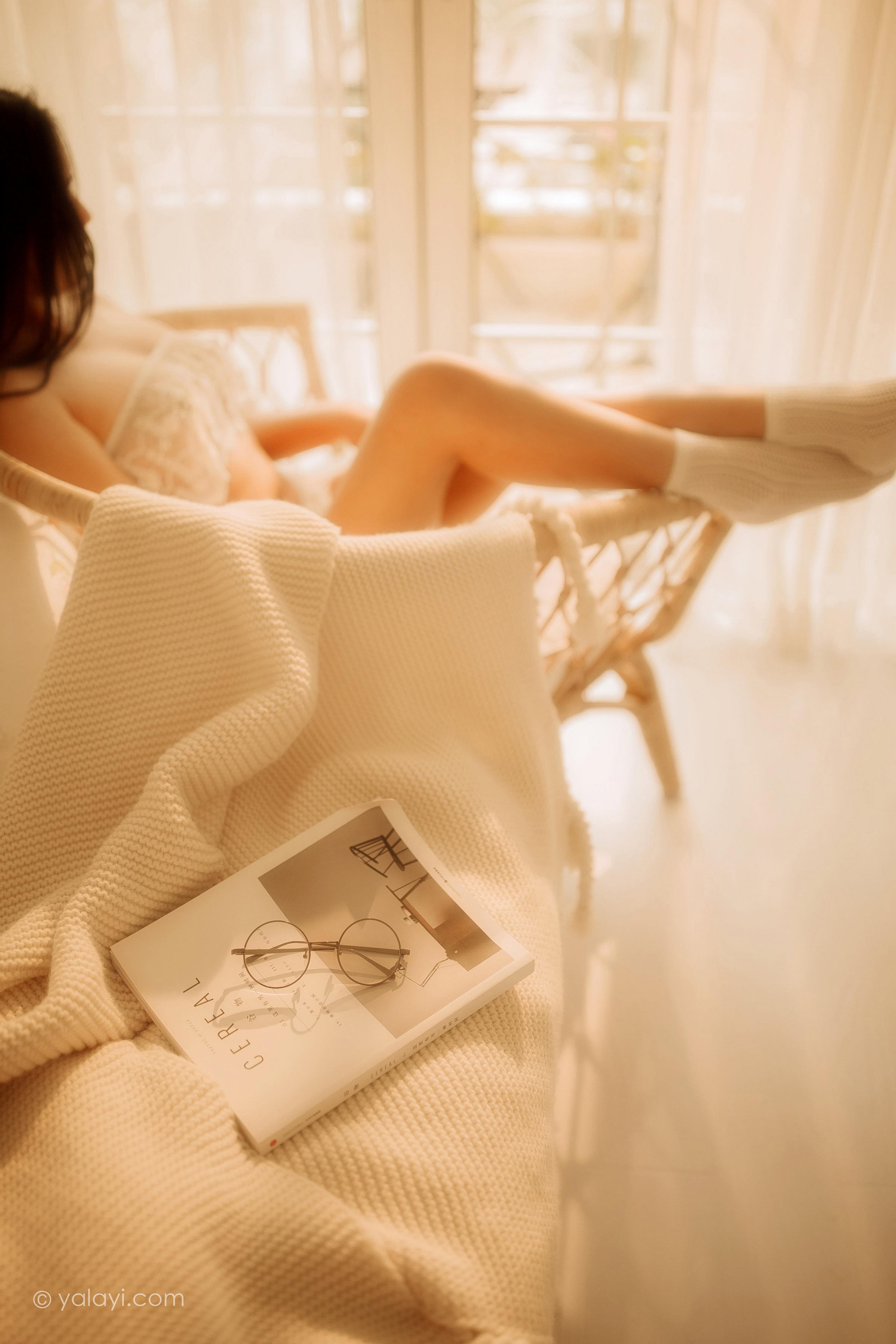 [YALAYI雅拉伊]2022.03.11 闺秀 水月沙子 白色镂空睡衣裙加透视情趣内衣性感写真集第13张