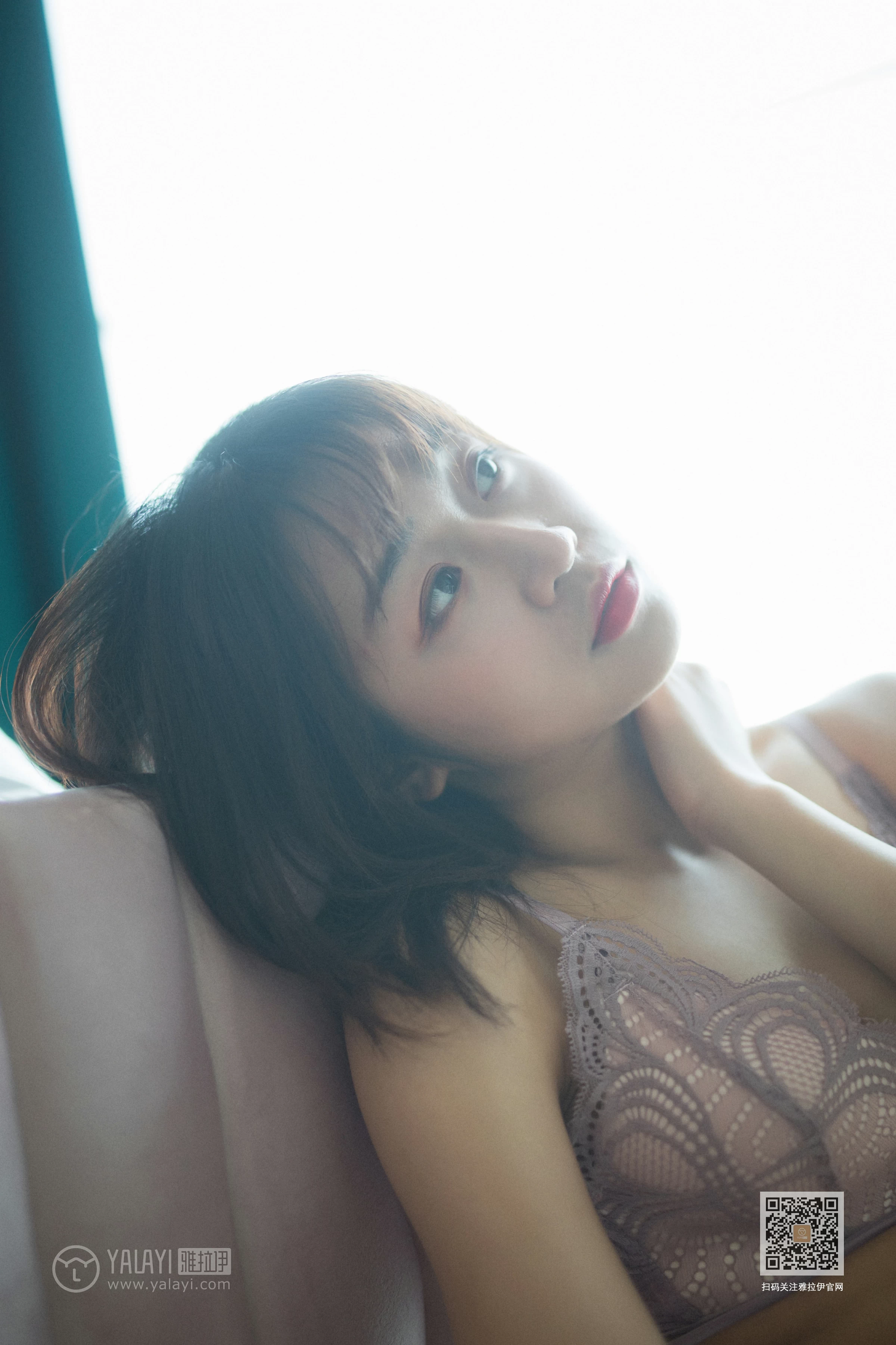 [YALAYI雅拉伊]NO.655 《给我一个吻》 小颖 灰色蕾丝内衣居家性感私房写真集第12张