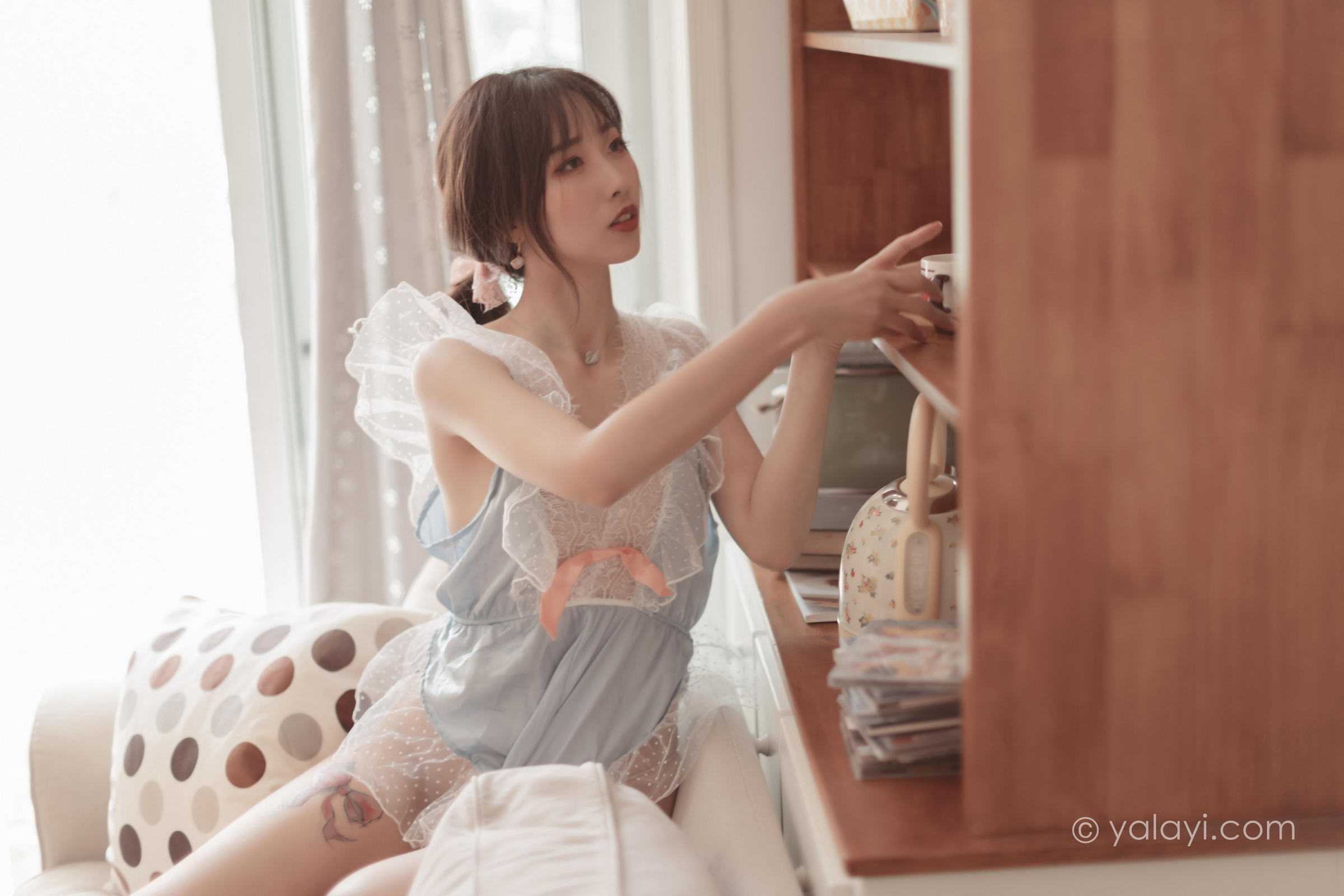 [YALAYI雅拉伊]2022.03.23 佳人有约 佳佳 透视情趣睡衣居家性感私房写真集第12张