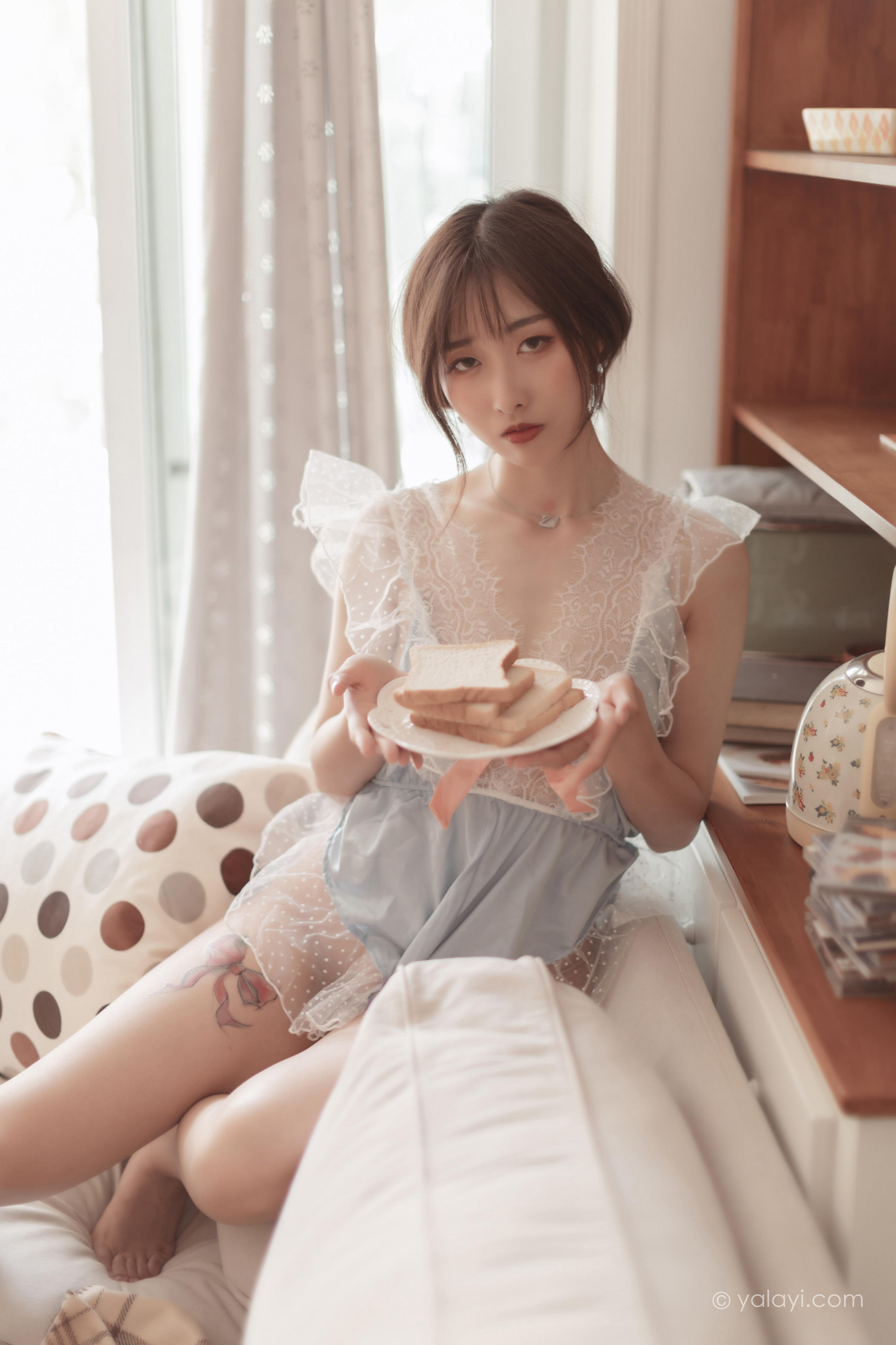 [YALAYI雅拉伊]2022.03.23 佳人有约 佳佳 透视情趣睡衣居家性感私房写真集第13张