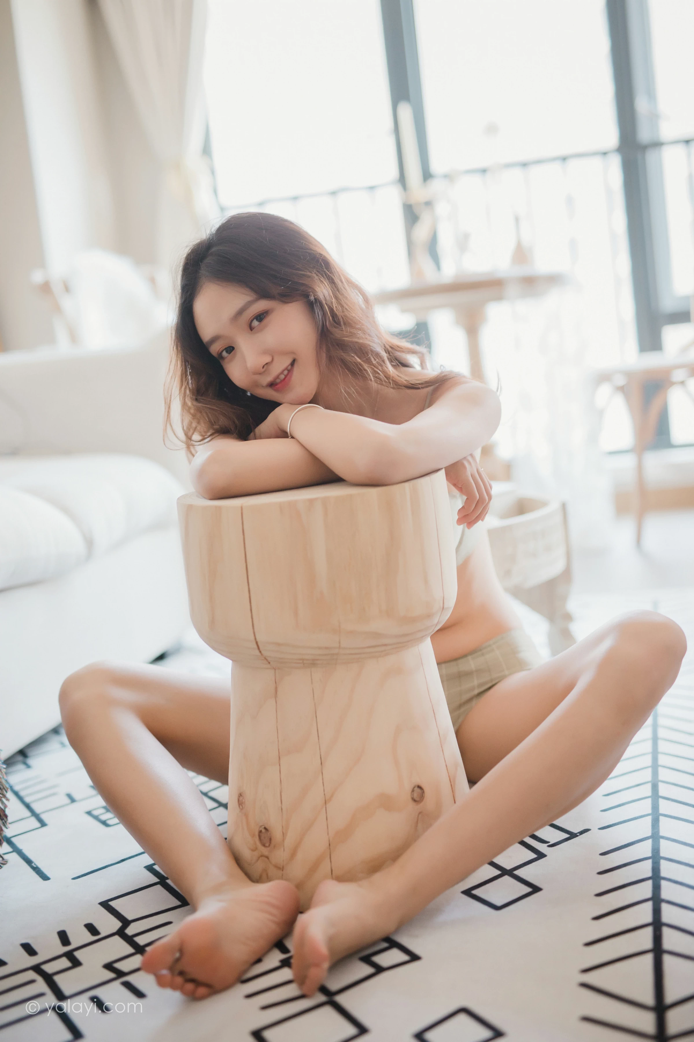 [YALAYI雅拉伊]NO.659 《一起的日子》 晓琳 灰色内衣居家性感私房写真集第15张