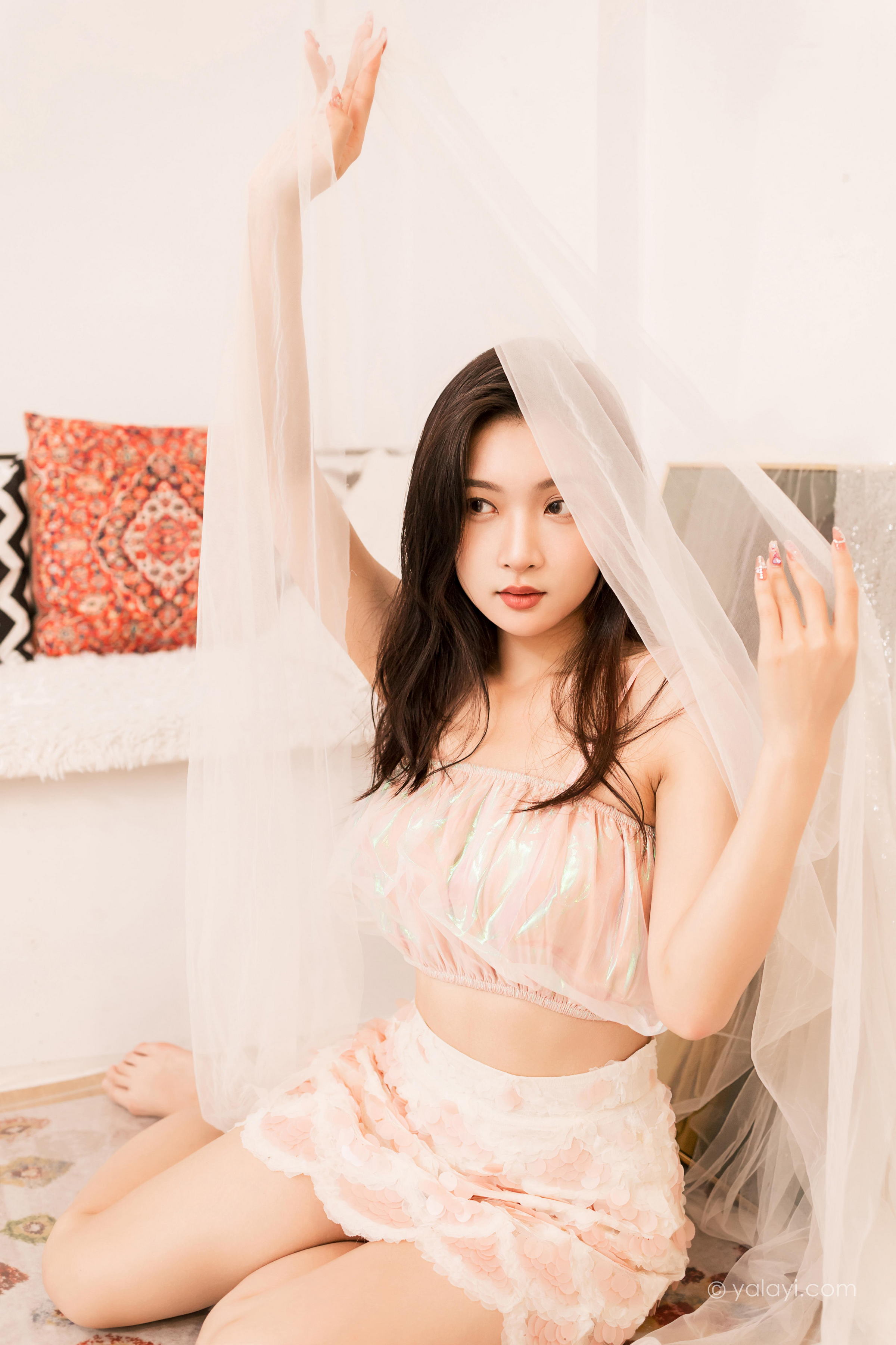[YALAYI雅拉伊]2022.06.07 我和你 徐小云 粉色蕾丝短裙加吊带小背心性感私房写真集第12张