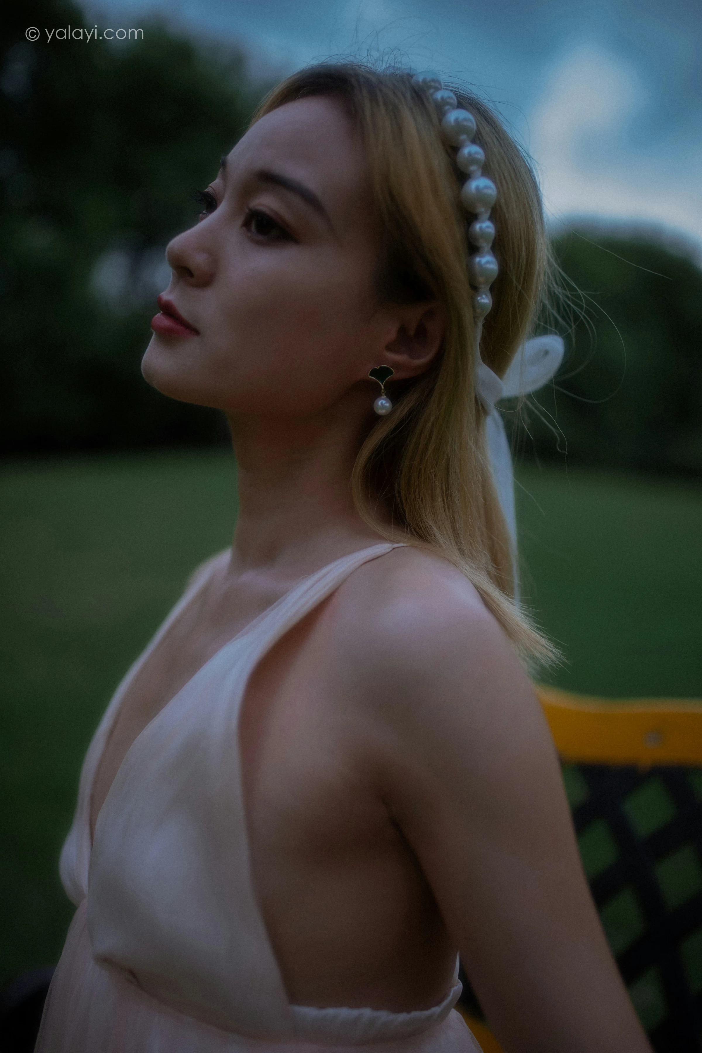 [YALAYI雅拉伊]NO.695 《救赎》 米粒米粒 粉色吊带连衣裙写真第15张