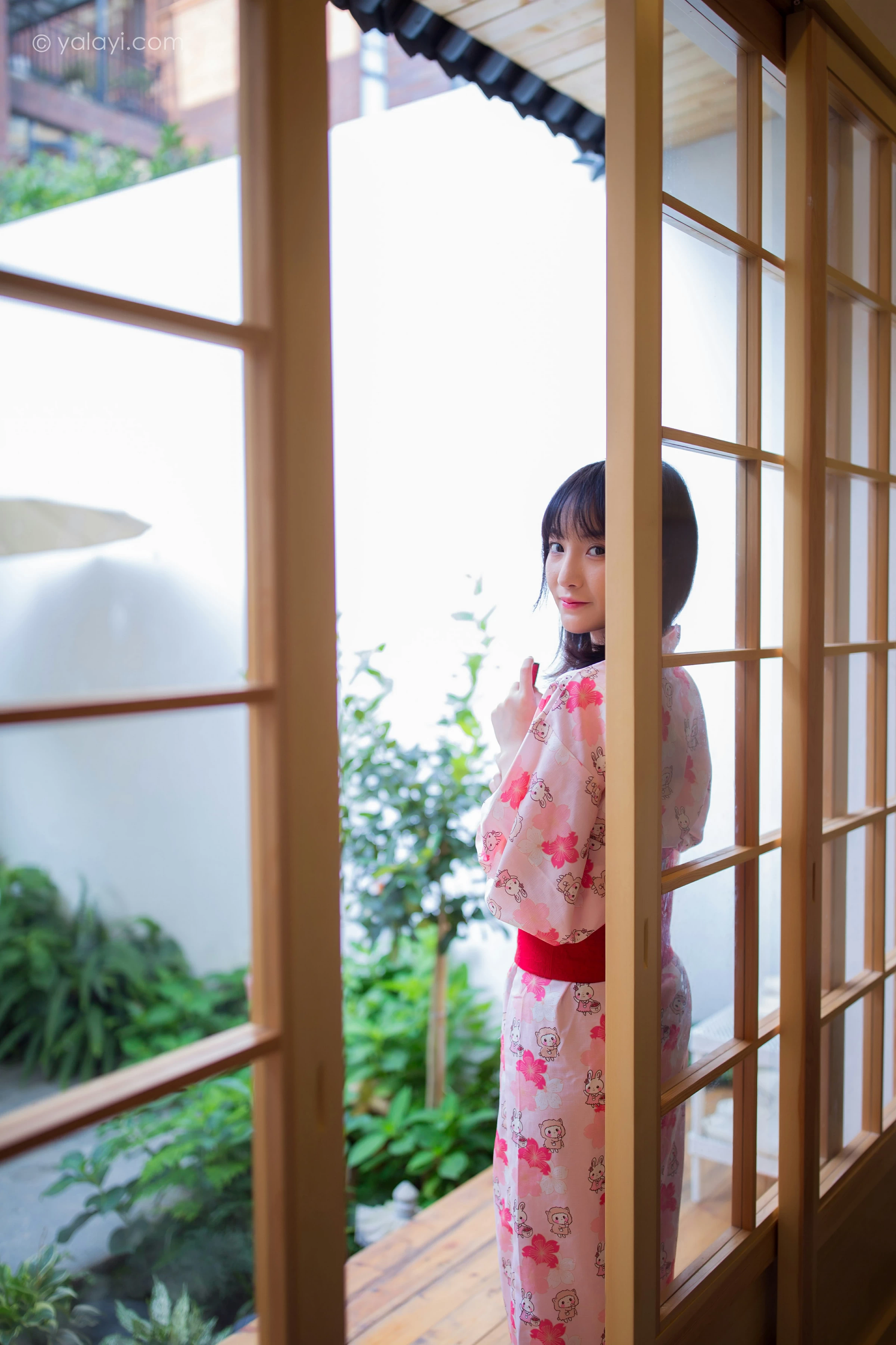 [YALAYI雅拉伊]NO.706 《樱花精灵》 落落 粉色和服性感私房写真集第3张