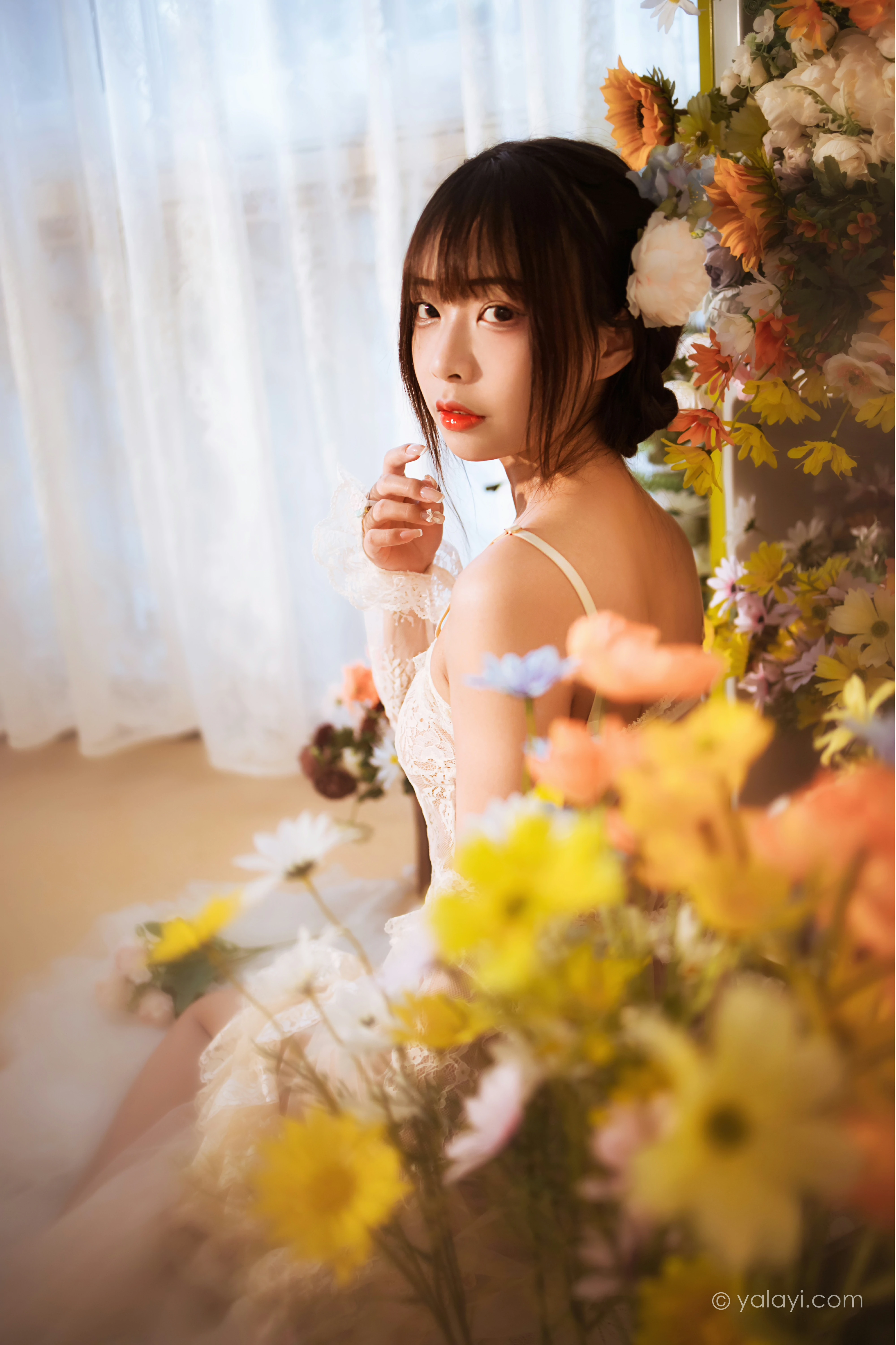 [YALAYI雅拉伊]NO.807 似梦初觉 阿禾 白色透视情趣连衣裙加蕾丝内衣性感私房写真集第6张