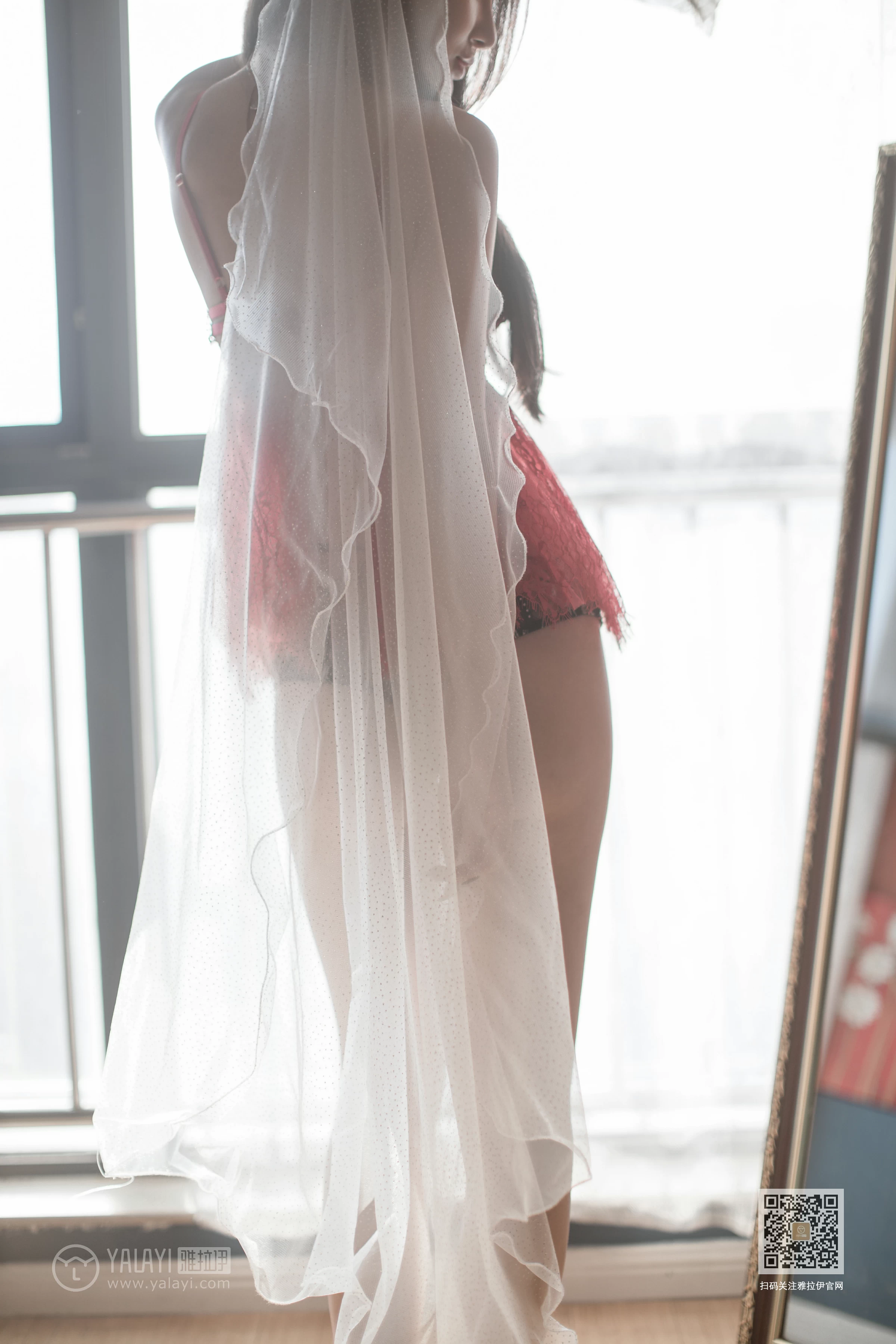 [YALAYI雅拉伊]Vol.458 锦秀奇缘 刘子炀 红色透视情趣内衣性感私房写真集第2张