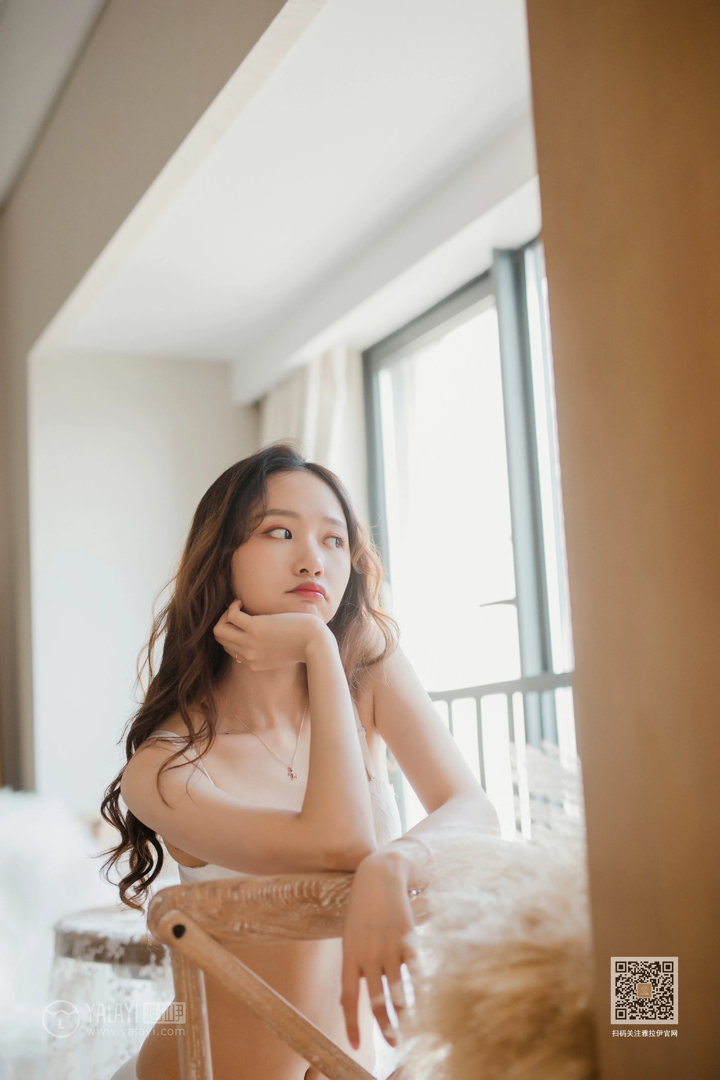[YALAYI雅拉伊]Vol.467 专属下午茶 晓琳 白色蕾丝内衣性感私房写真集第7张