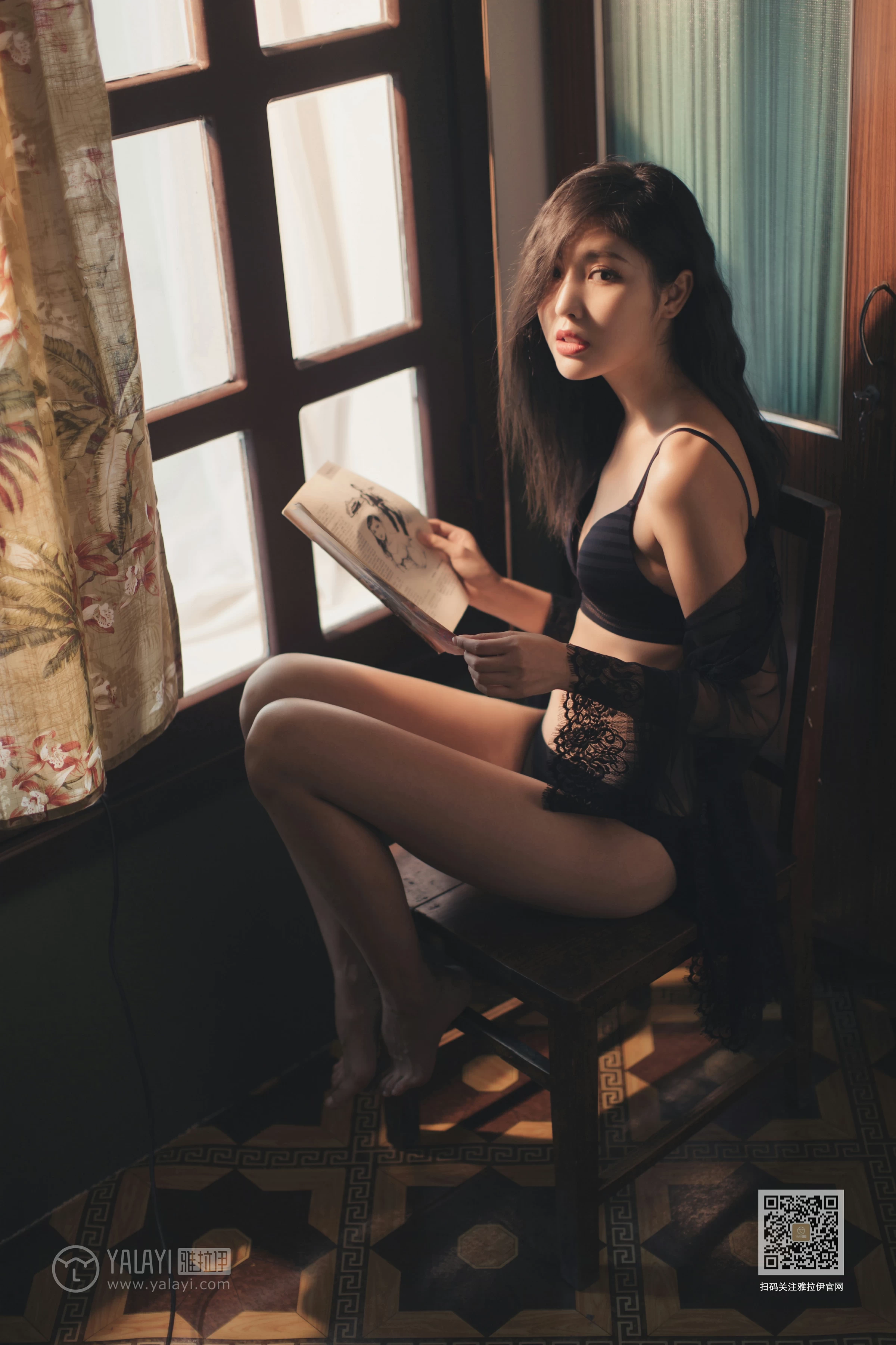 [YALAYI雅拉伊]Vol.470 秋色满房 苍儿 黑色透视情趣睡衣加黑色内衣性感私房写真集第7张